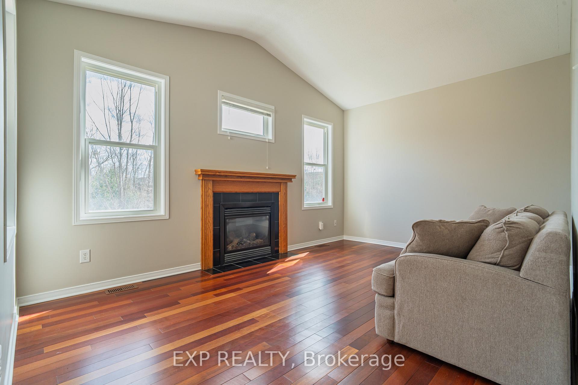 Photo 12 of 328 Maxwell Bridge Road, Ottawa, Kanata - Morgan's Grant/South March — HOMEH