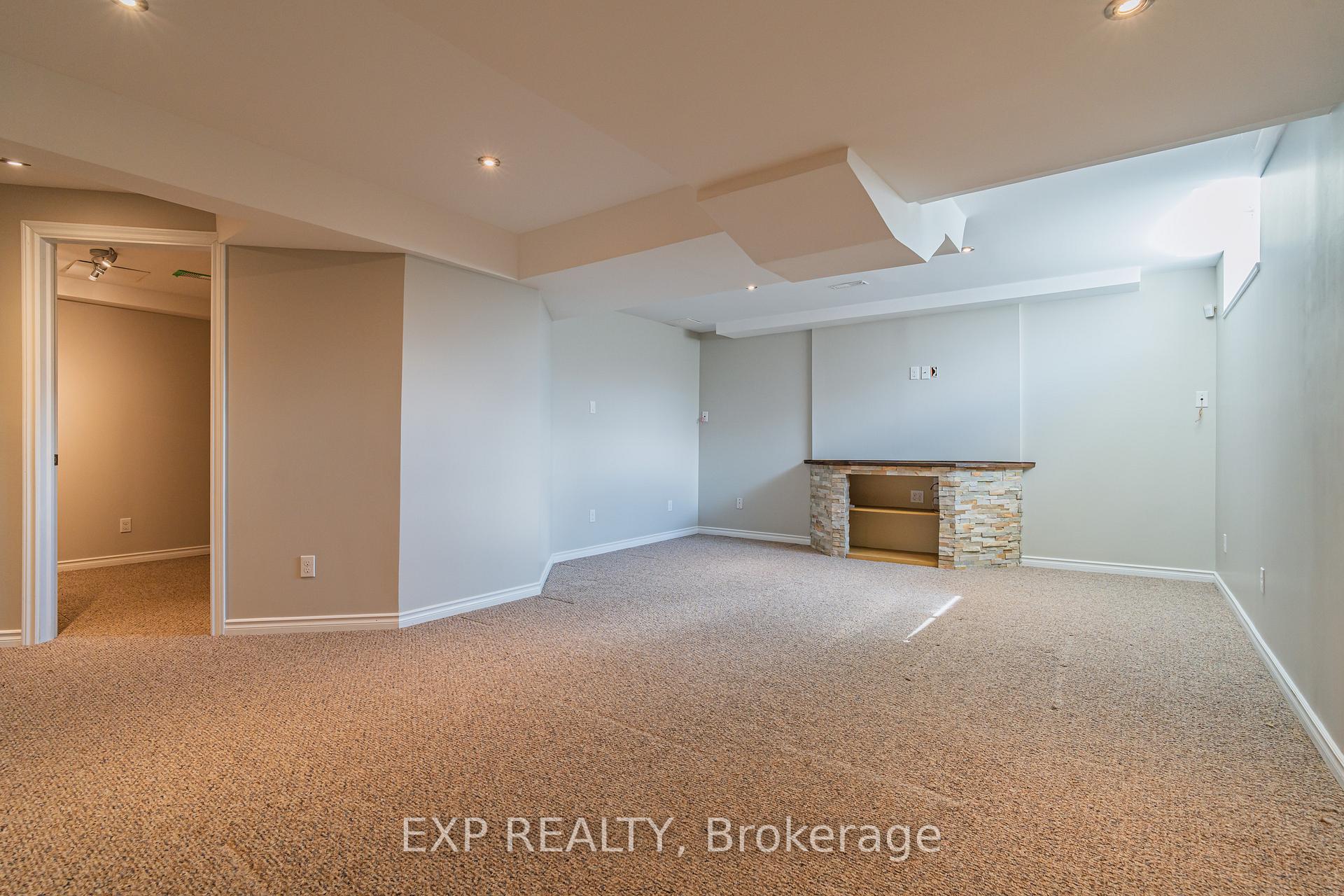 Photo 35 of 328 Maxwell Bridge Road, Ottawa, Kanata - Morgan's Grant/South March — HOMEH