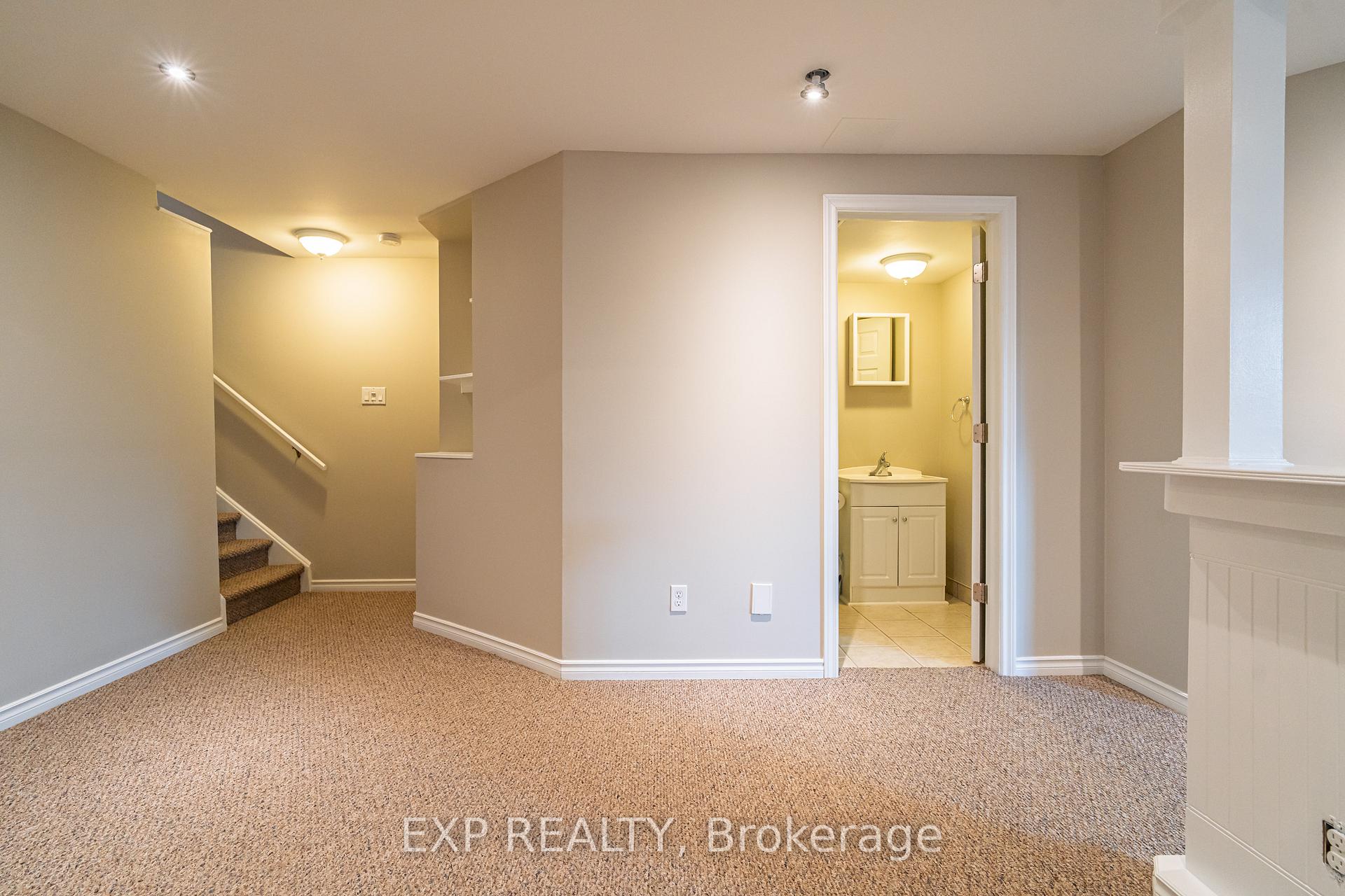Photo 39 of 328 Maxwell Bridge Road, Ottawa, Kanata - Morgan's Grant/South March — HOMEH