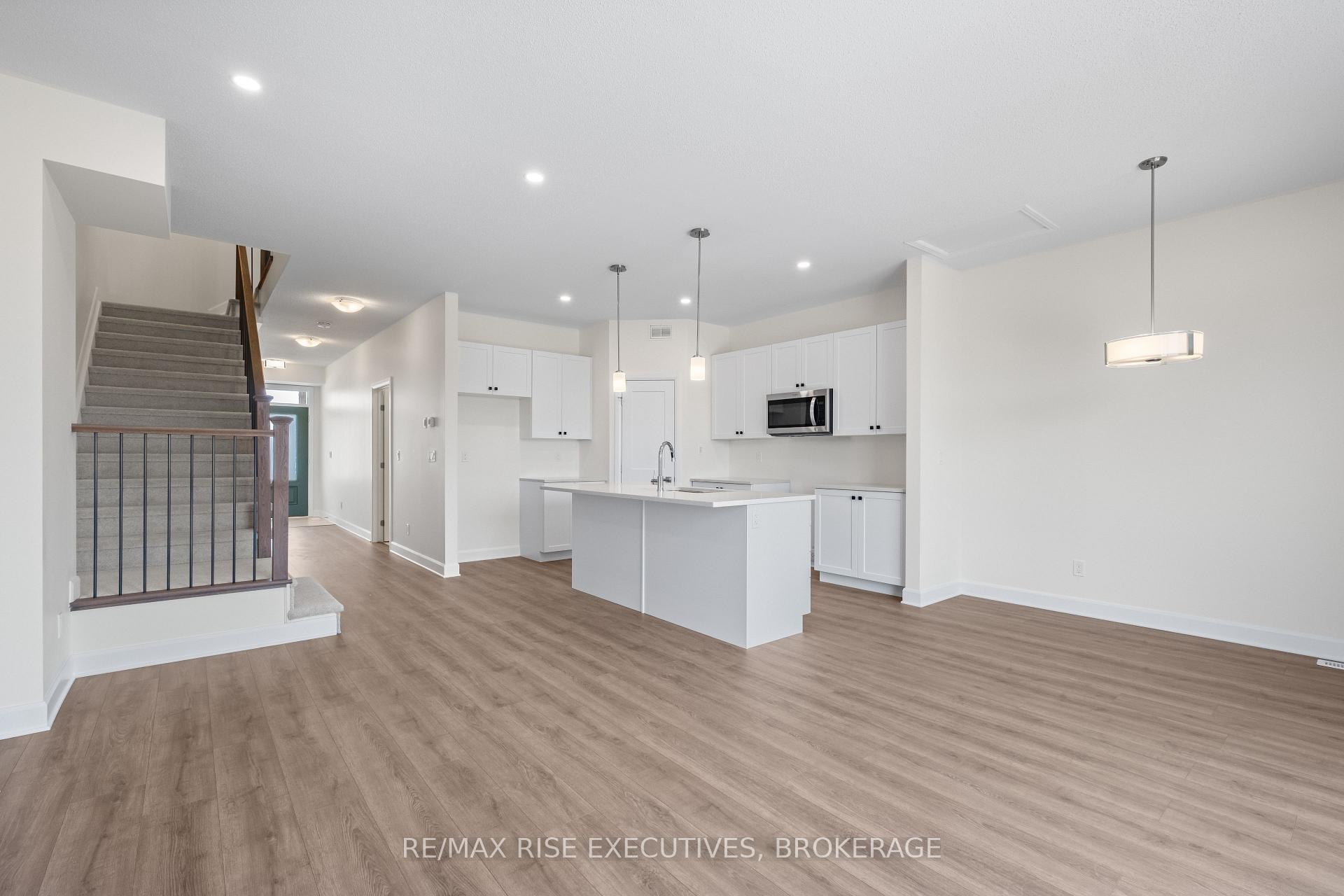 Photo 13 of 416 Buckthorn Drive, Kingston, City Northwest — HOMEH