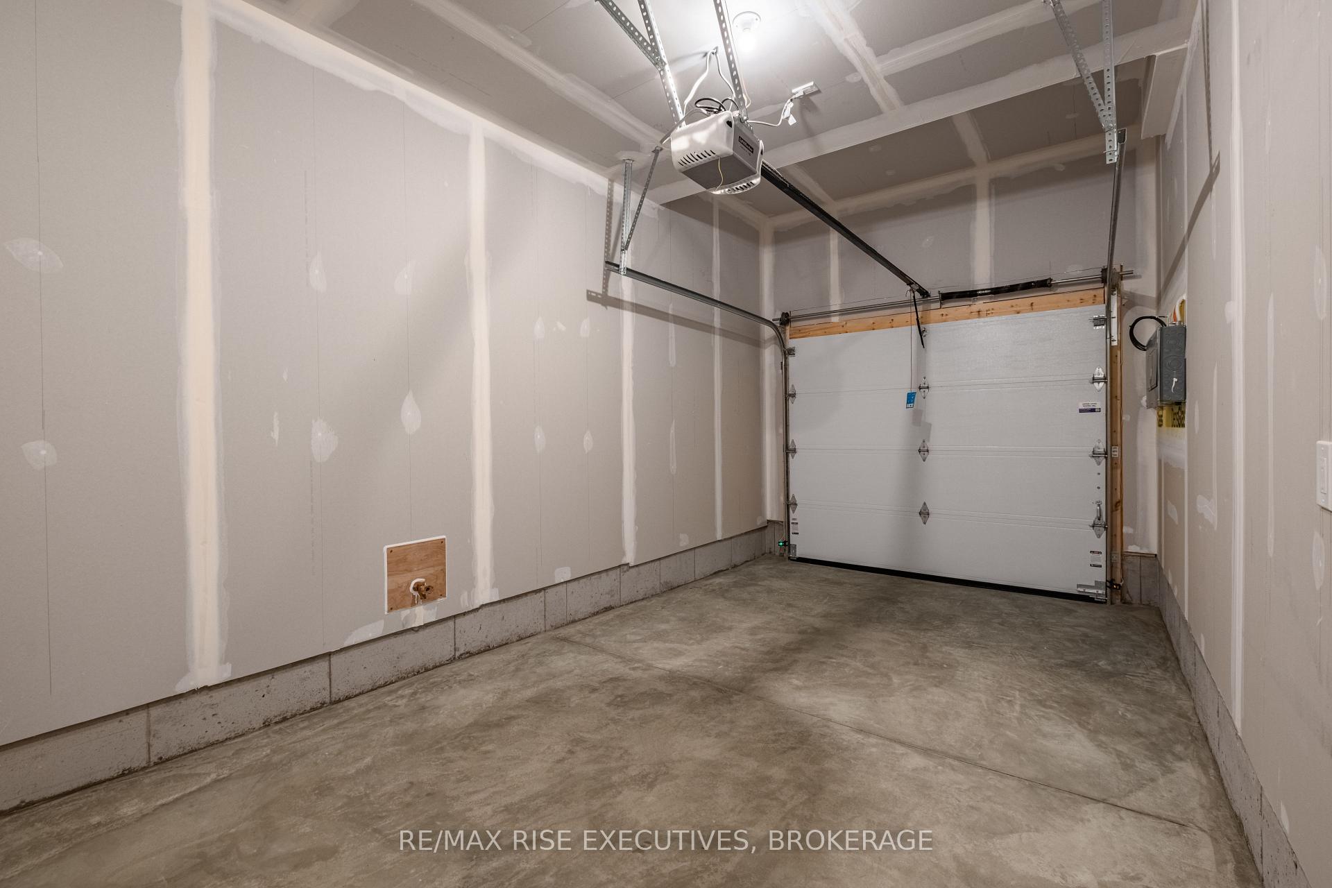 Photo 33 of 416 Buckthorn Drive, Kingston, City Northwest — HOMEH