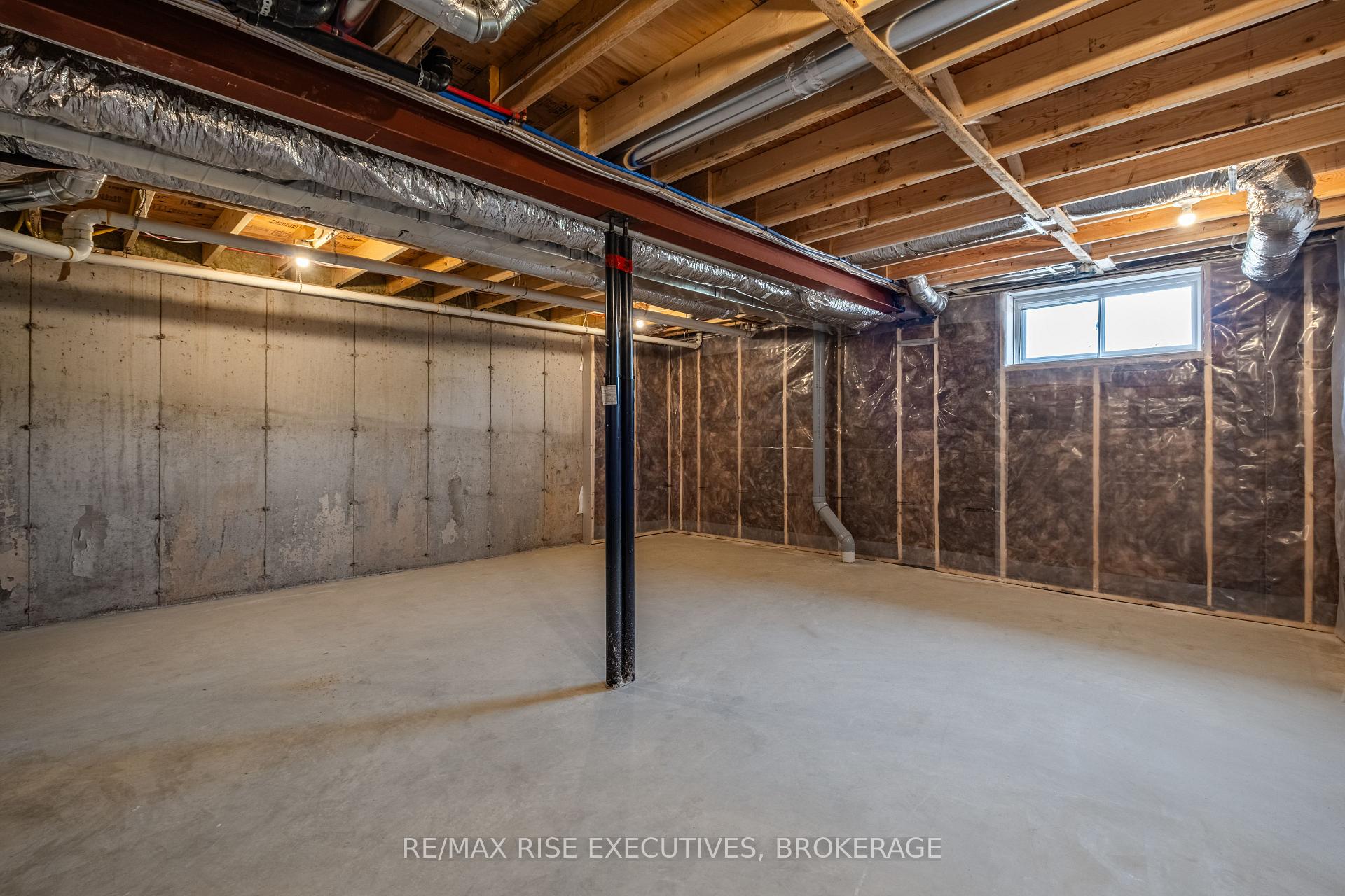 Photo 34 of 416 Buckthorn Drive, Kingston, City Northwest — HOMEH