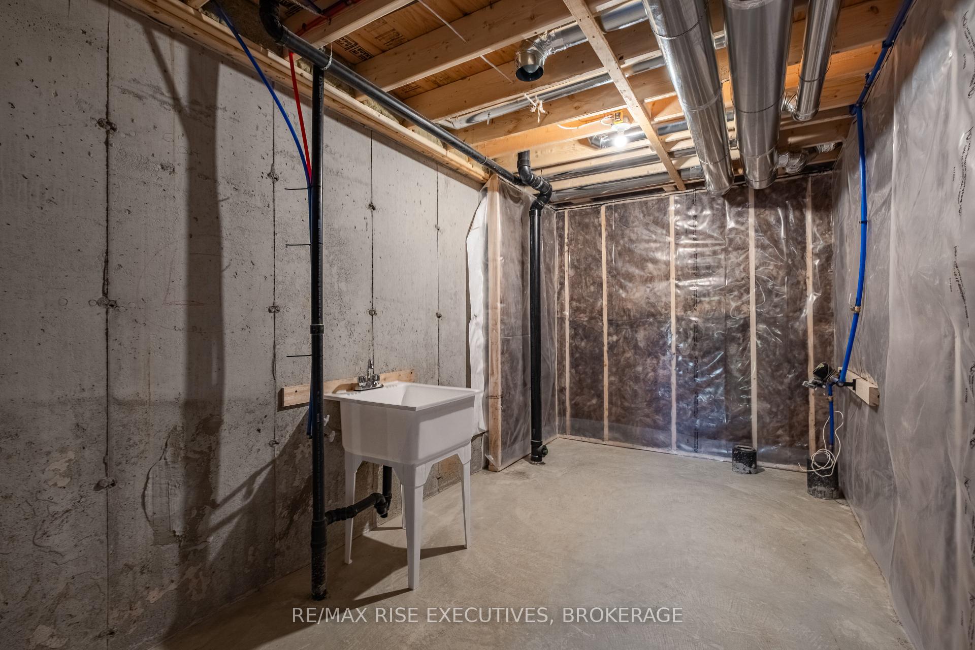 Photo 36 of 416 Buckthorn Drive, Kingston, City Northwest — HOMEH