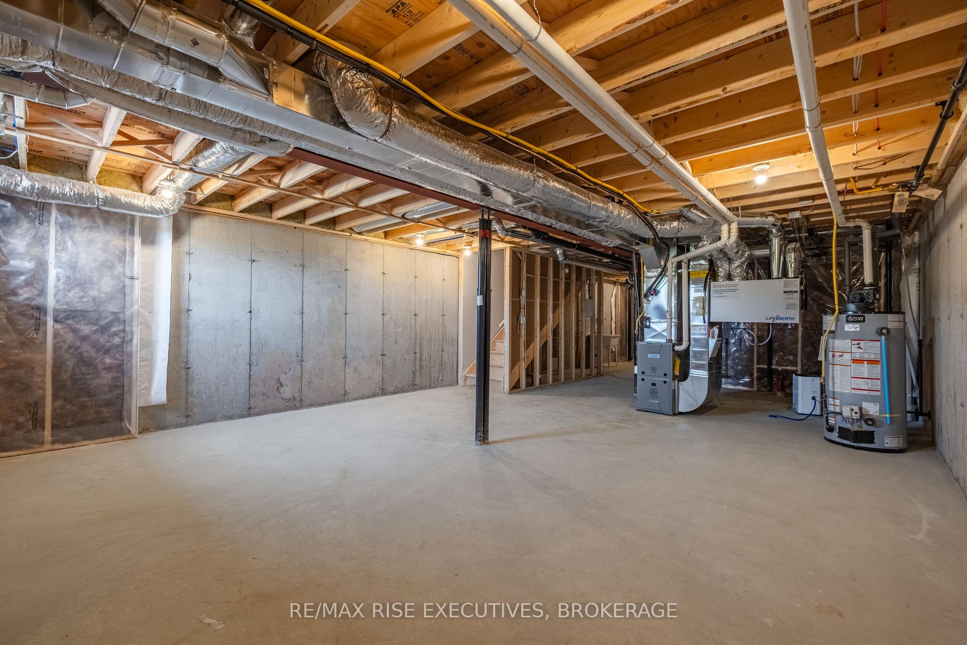 Photo 37 of 416 Buckthorn Drive, Kingston, City Northwest — HOMEH