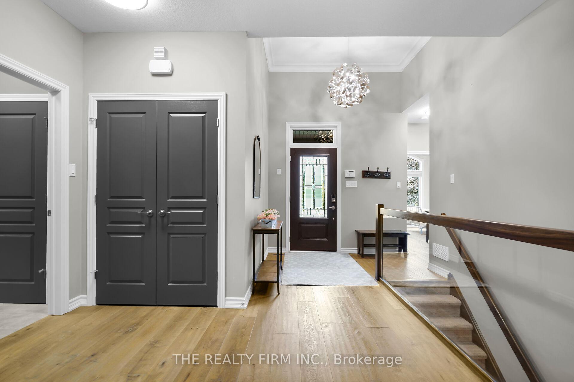 Photo 3 of 102 Prince Street, Middlesex Centre, Komoka — HOMEH