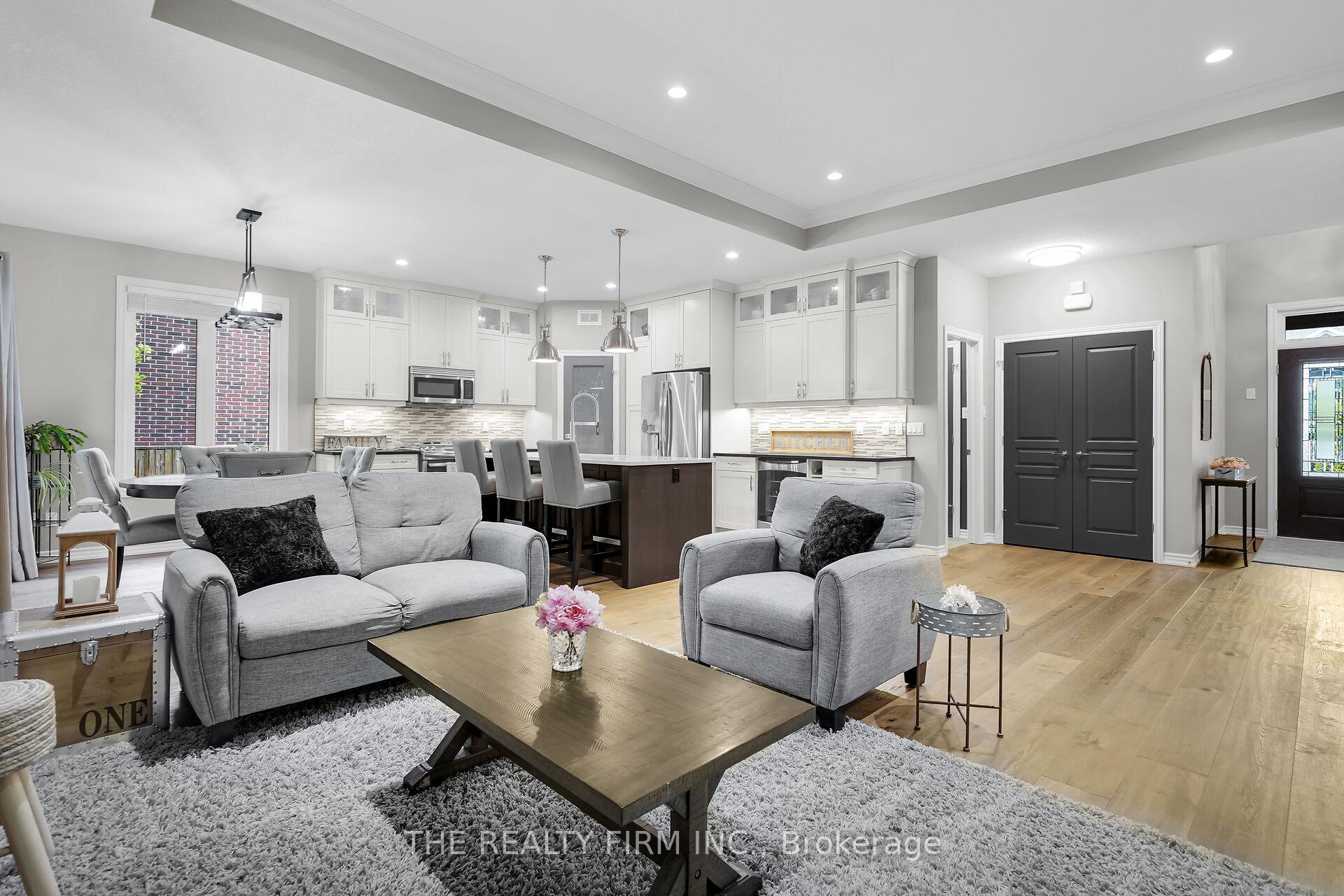 Photo 8 of 102 Prince Street, Middlesex Centre, Komoka — HOMEH