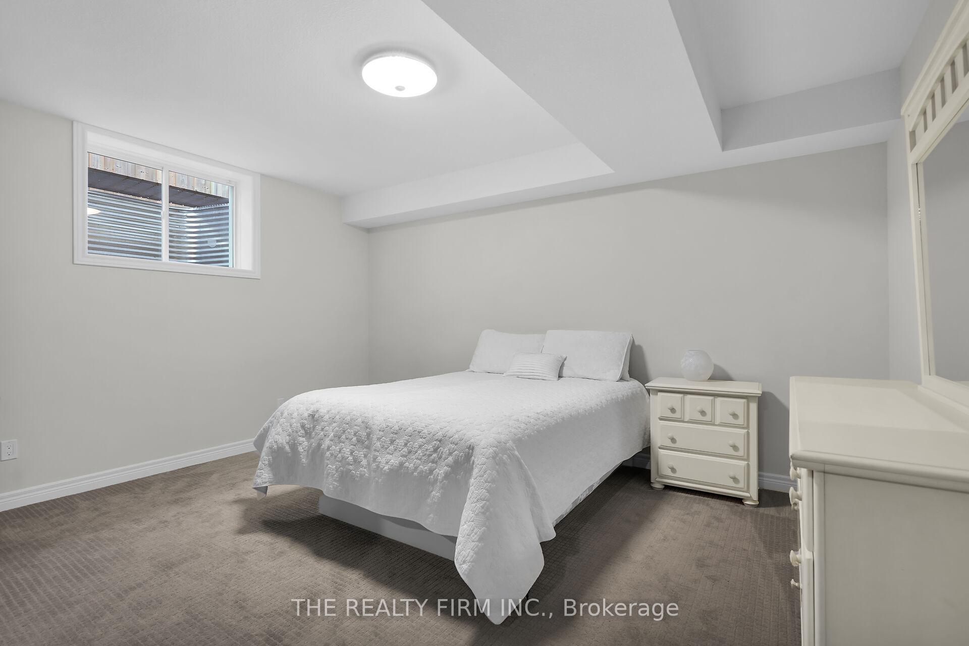 Photo 40 of 102 Prince Street, Middlesex Centre, Komoka — HOMEH