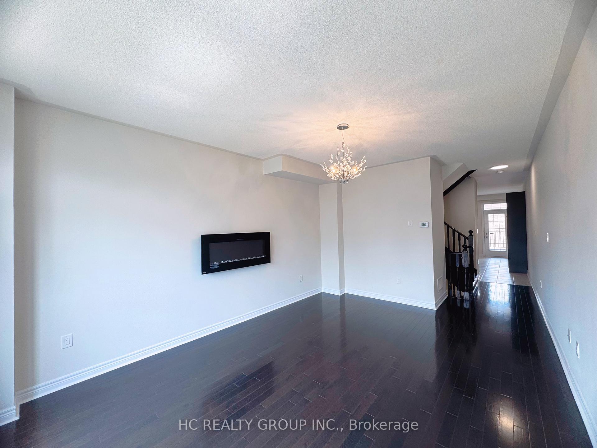 Photo 3 of 4596 16th Avenue, Markham, Berczy — HOMEH