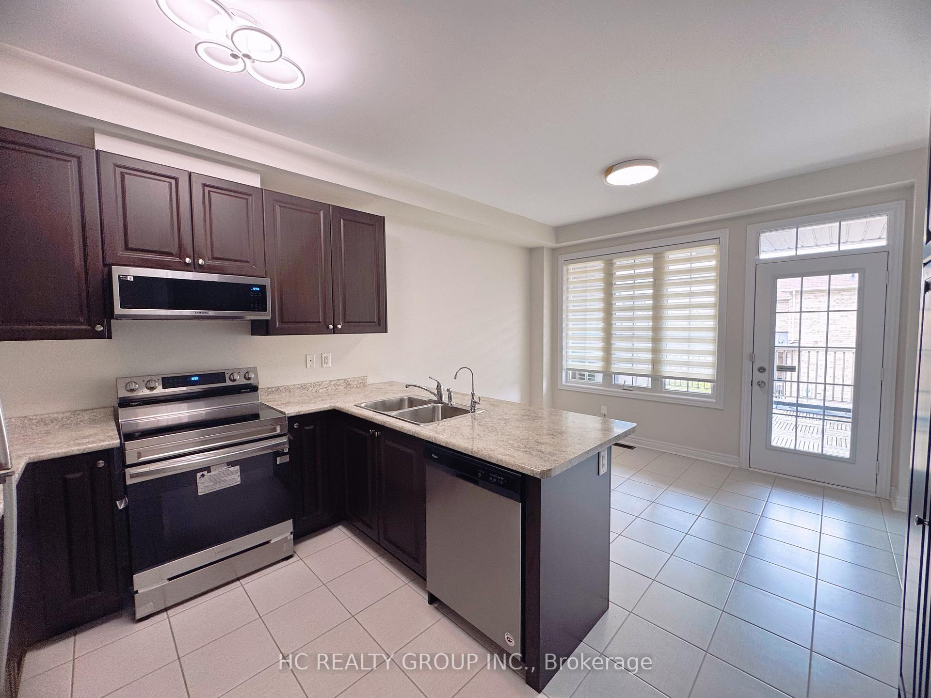 Photo 4 of 4596 16th Avenue, Markham, Berczy — HOMEH