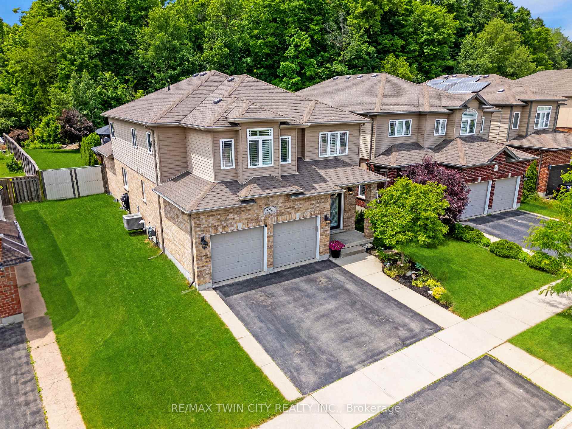 Photo 6 of 493 Zeller Drive, Kitchener — HOMEH