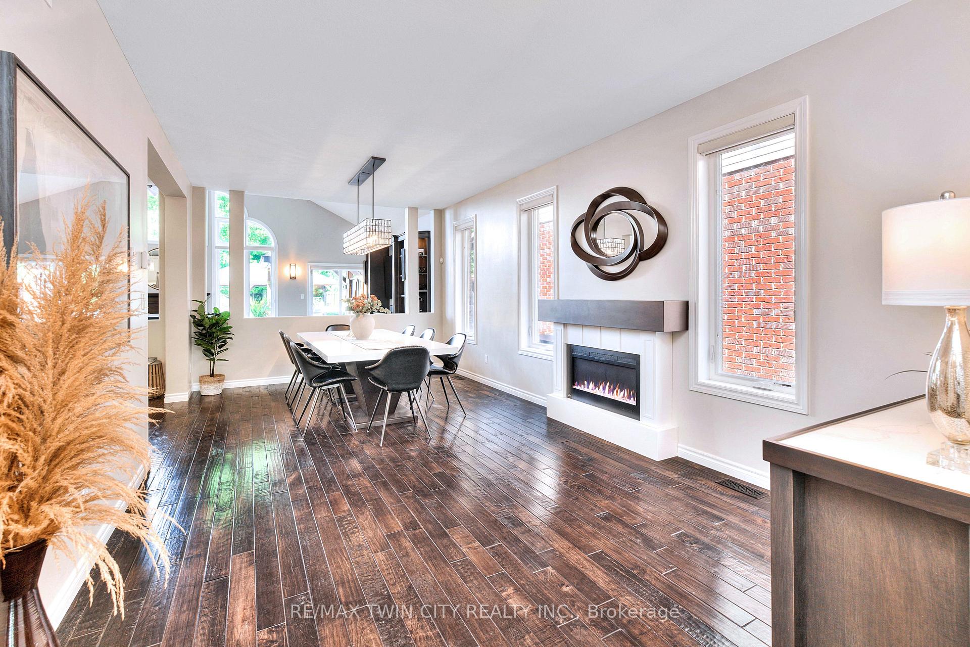 Photo 9 of 493 Zeller Drive, Kitchener — HOMEH