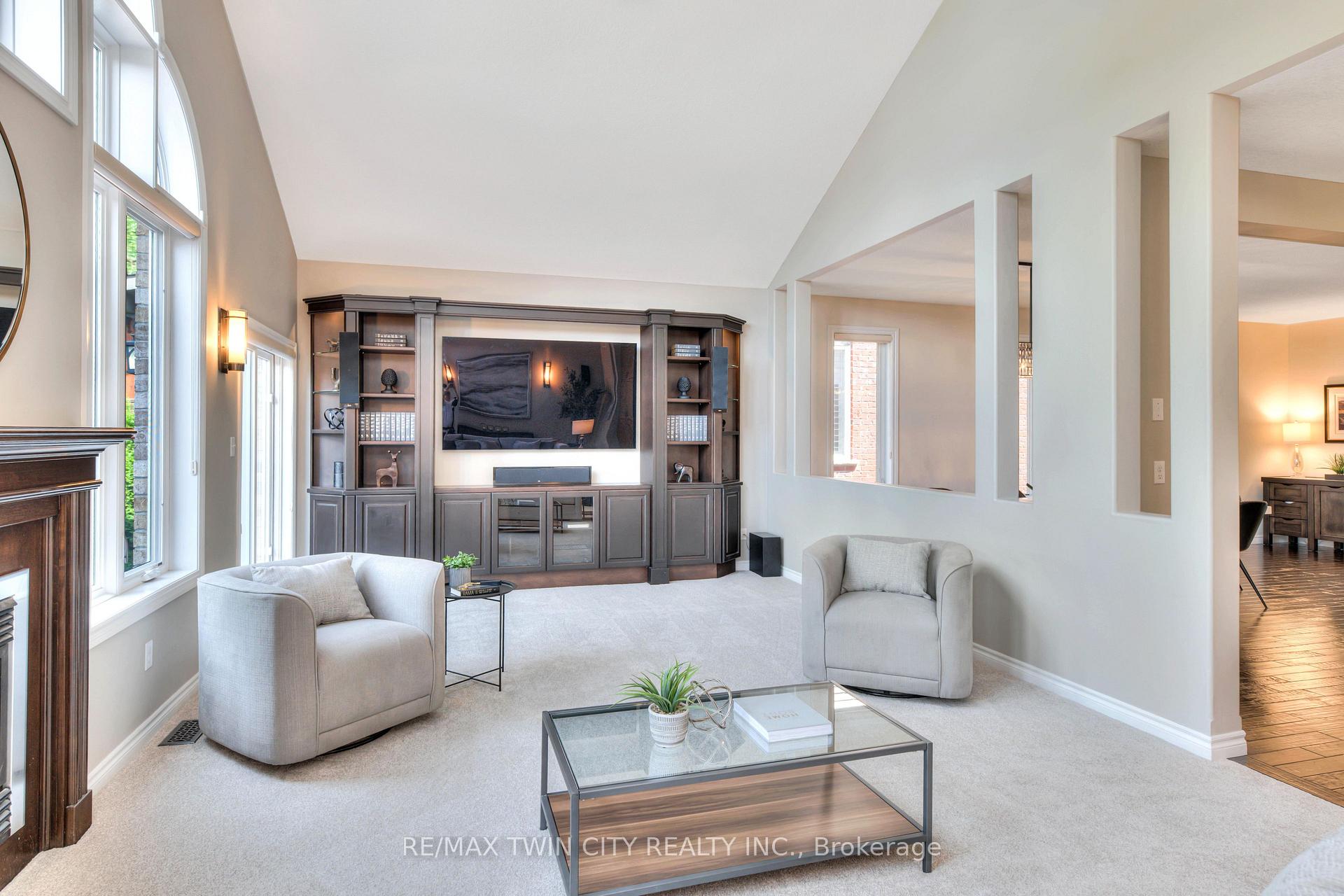 Photo 16 of 493 Zeller Drive, Kitchener — HOMEH