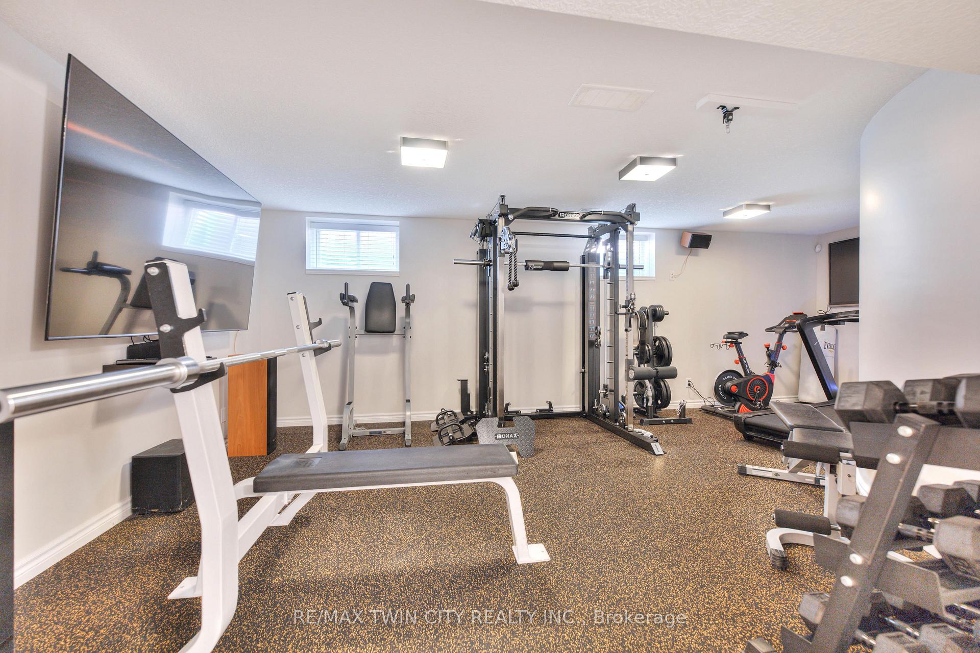 Photo 40 of 493 Zeller Drive, Kitchener — HOMEH