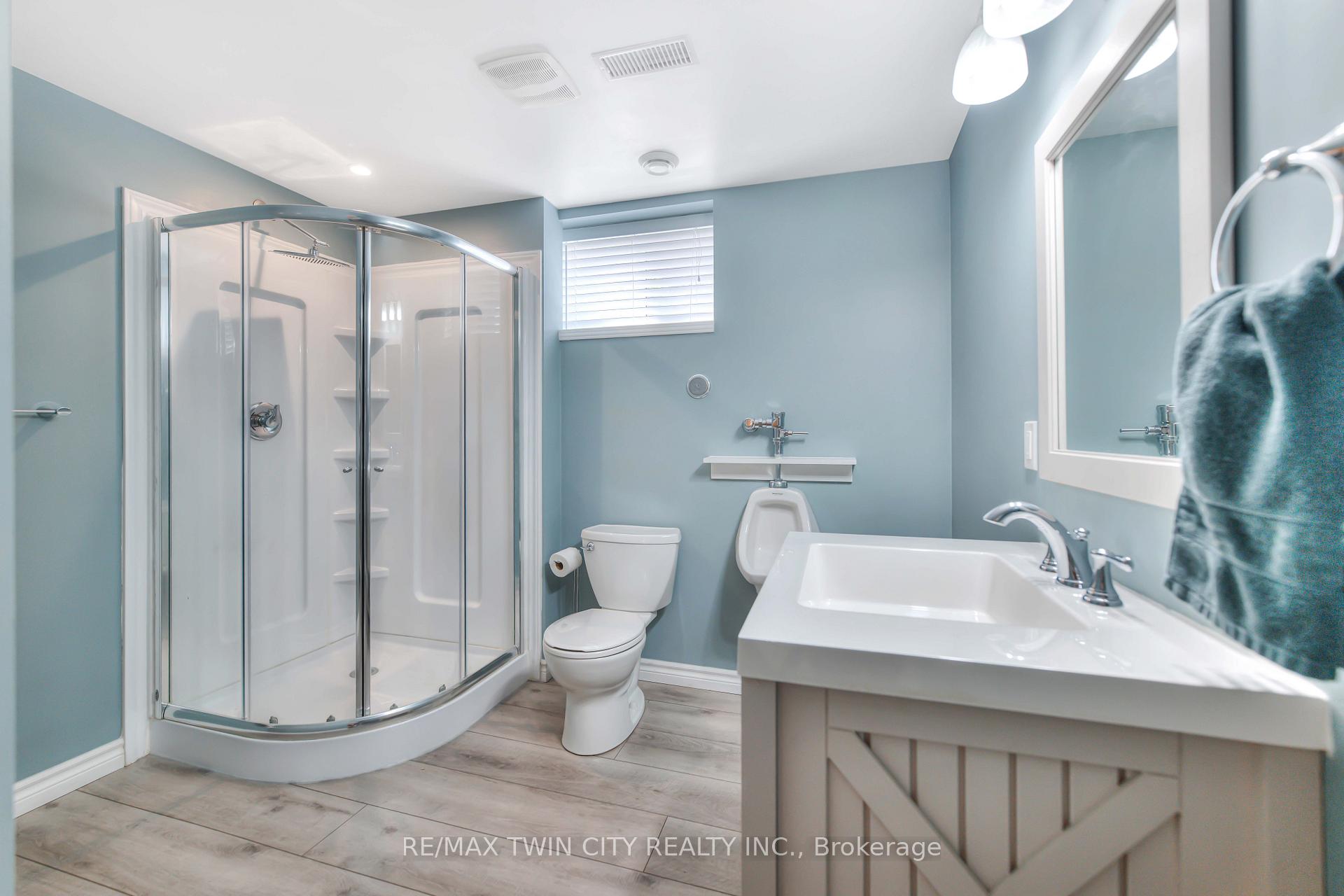 Photo 41 of 493 Zeller Drive, Kitchener — HOMEH