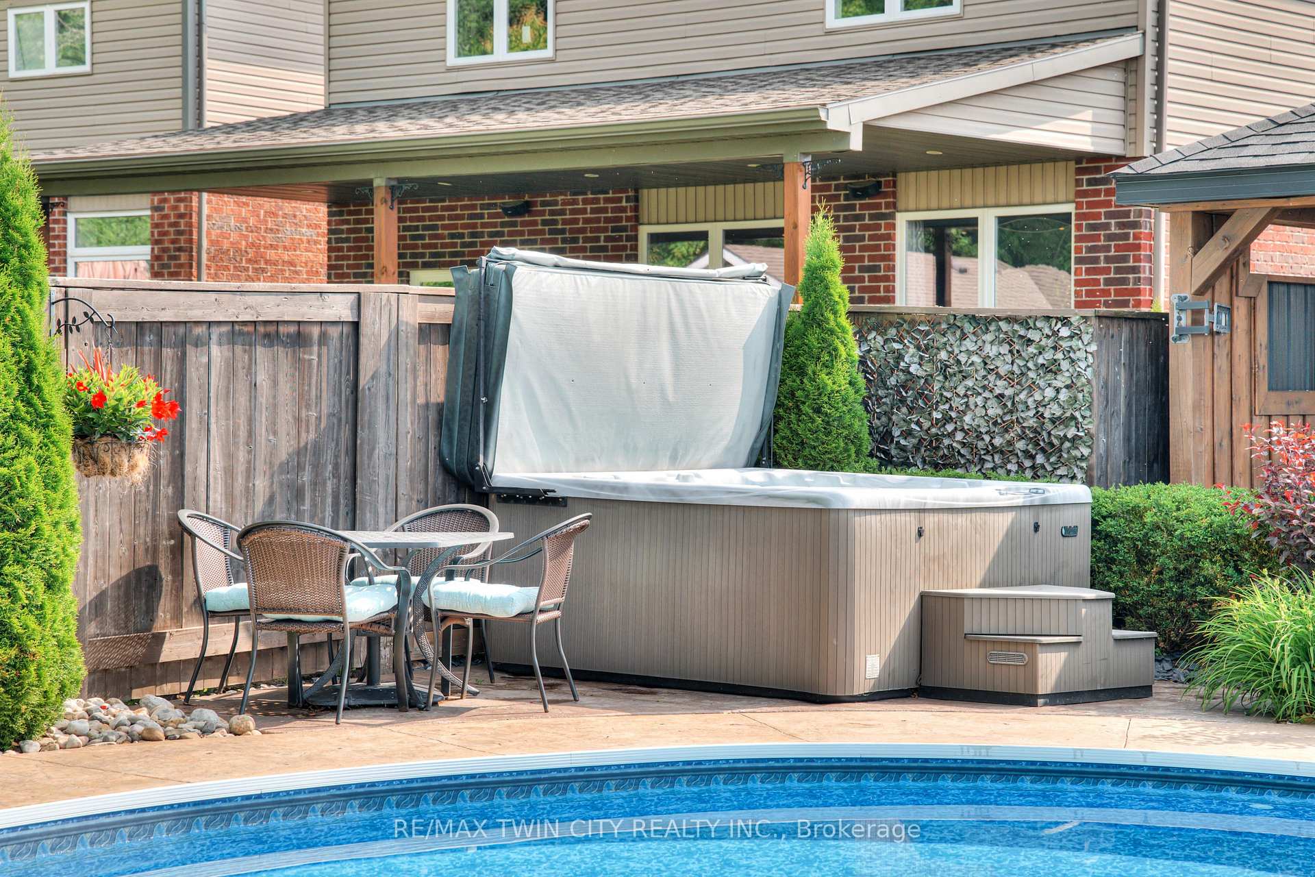 Photo 48 of 493 Zeller Drive, Kitchener — HOMEH