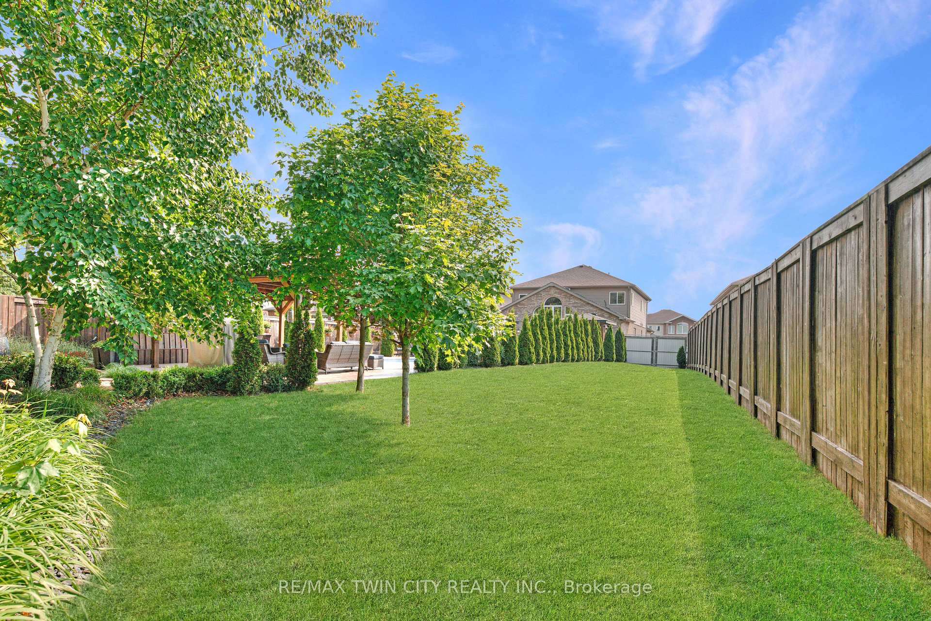 Photo 50 of 493 Zeller Drive, Kitchener — HOMEH