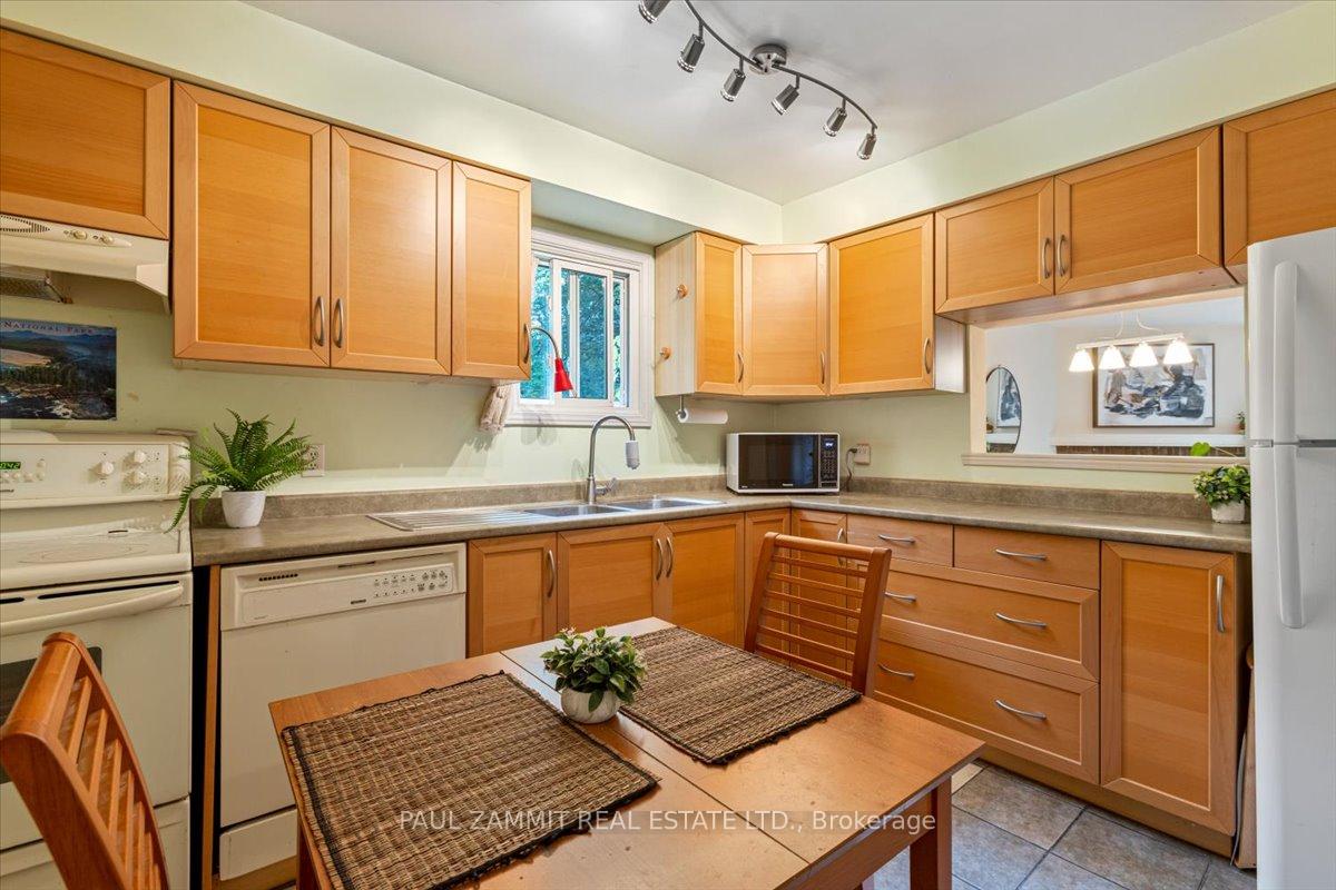 Photo 2 of 79 Durie Lane, Markham, Aileen-Willowbrook — HOMEH