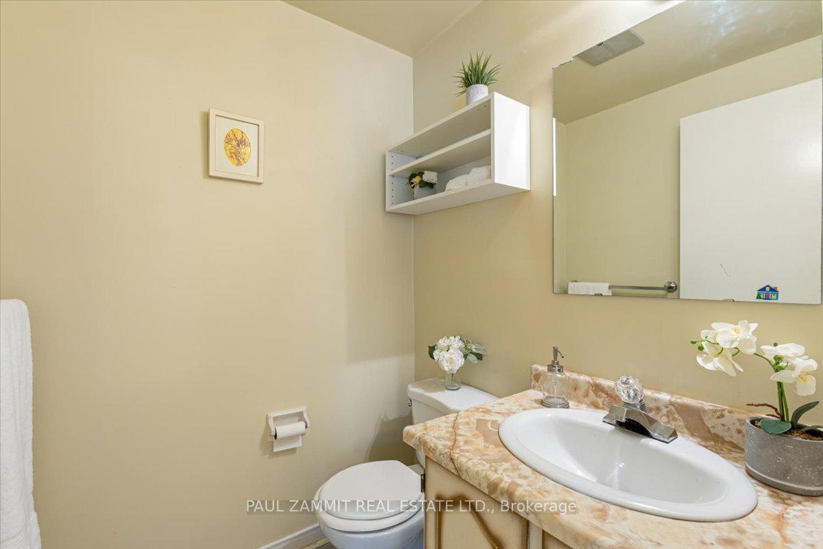 Photo 12 of 79 Durie Lane, Markham, Aileen-Willowbrook — HOMEH