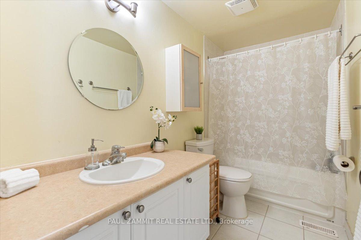 Photo 14 of 79 Durie Lane, Markham, Aileen-Willowbrook — HOMEH