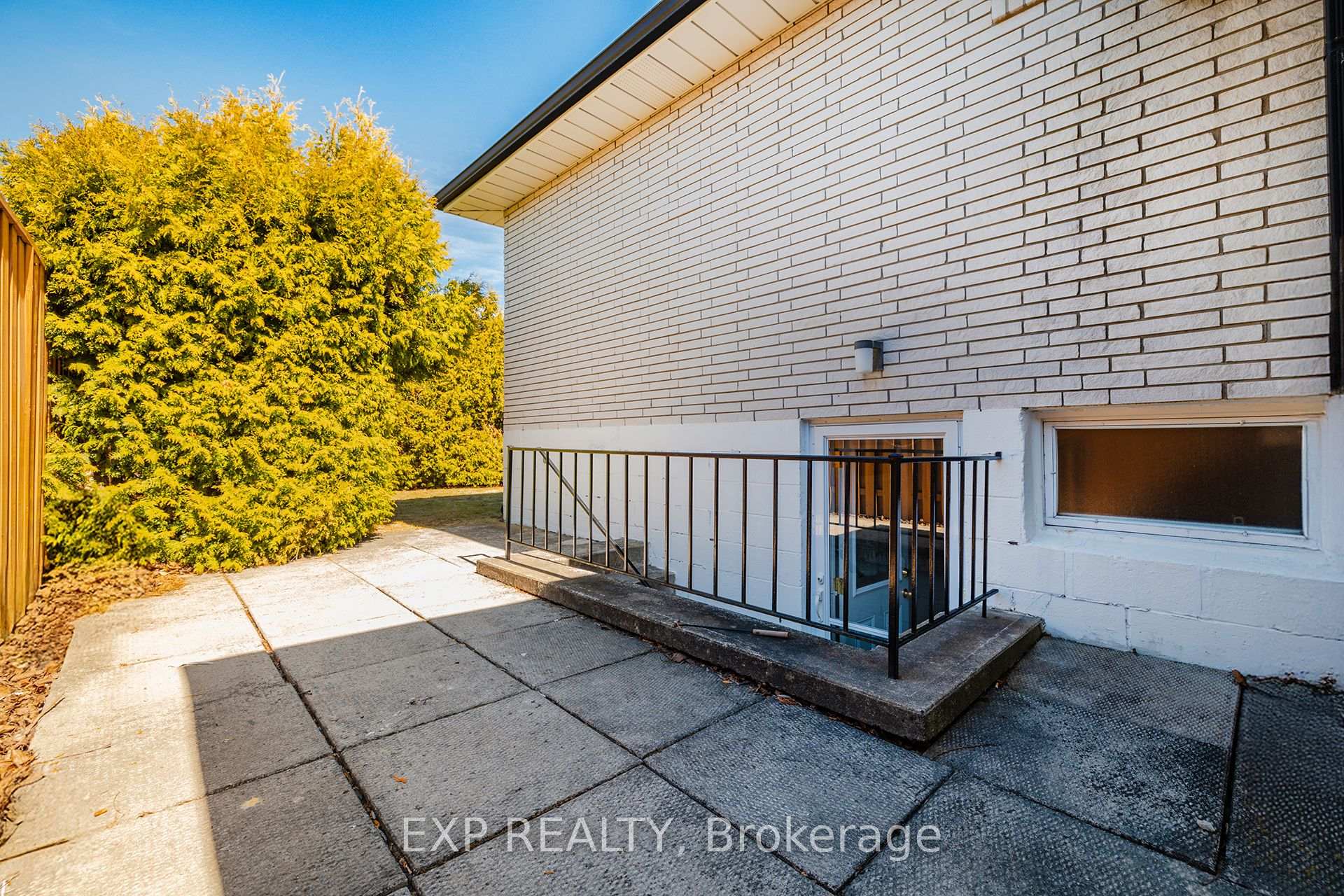 Photo 2 of Unit Lower, 100 Hadeland Avenue, Hamilton, Fessenden — HOMEH