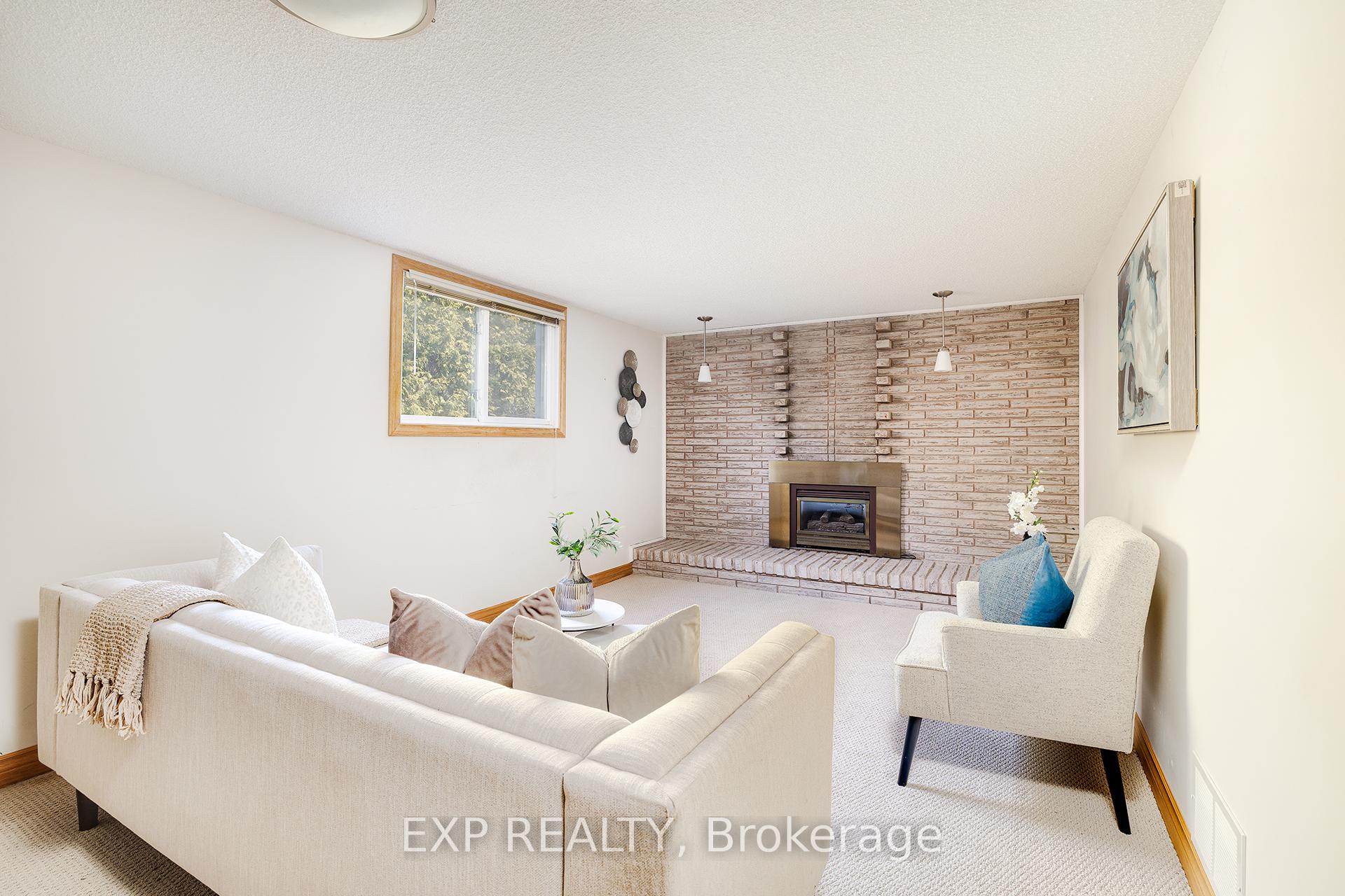 Photo 3 of Unit Lower, 100 Hadeland Avenue, Hamilton, Fessenden — HOMEH