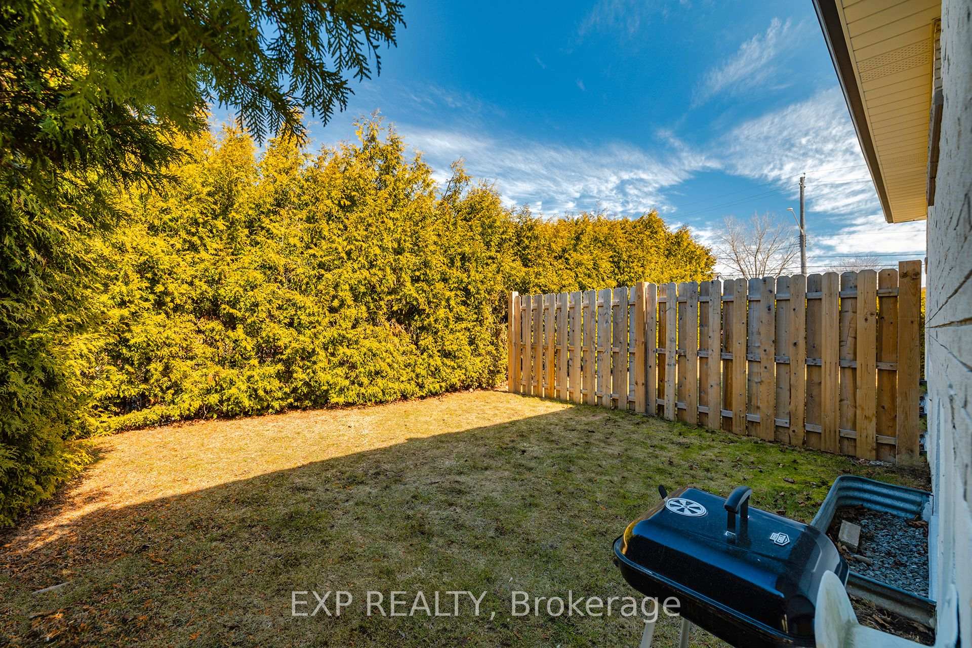 Photo 13 of Unit Lower, 100 Hadeland Avenue, Hamilton, Fessenden — HOMEH