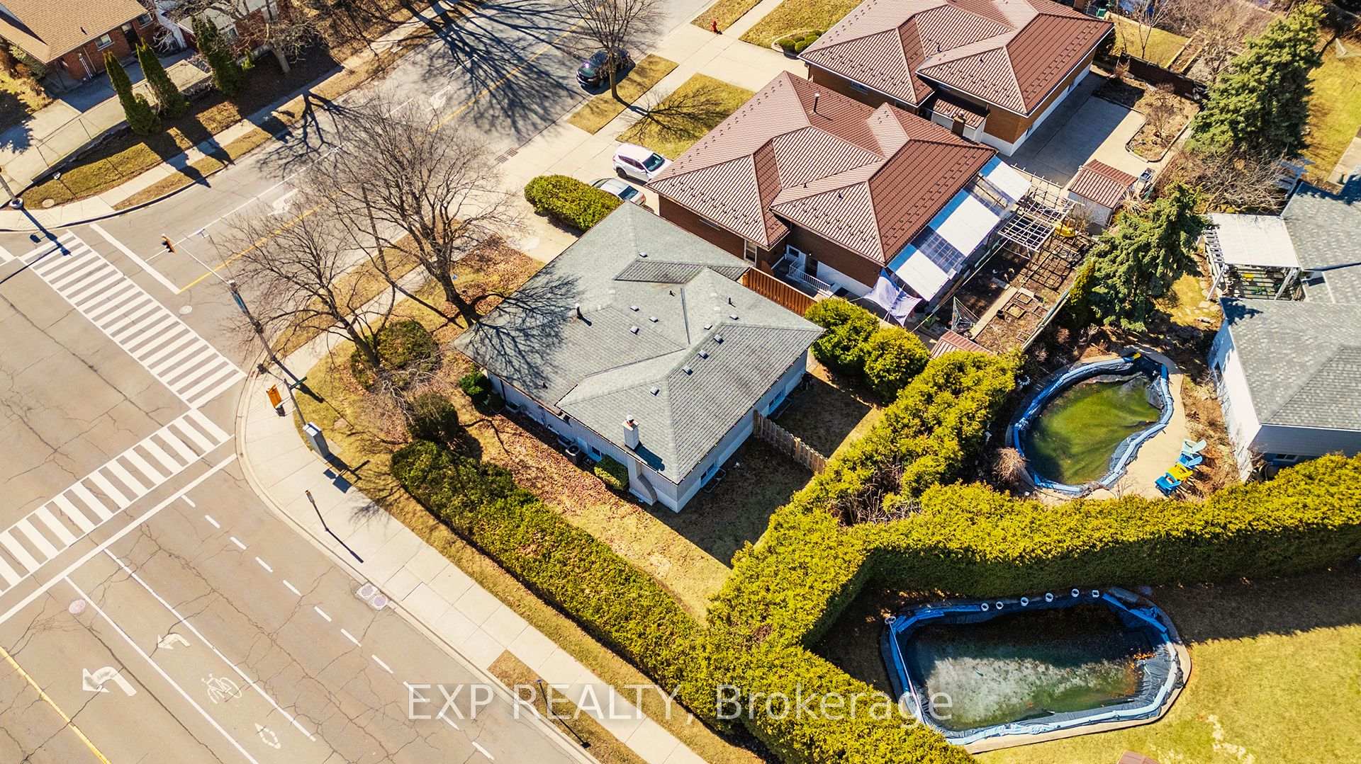 Photo 19 of Unit Lower, 100 Hadeland Avenue, Hamilton, Fessenden — HOMEH