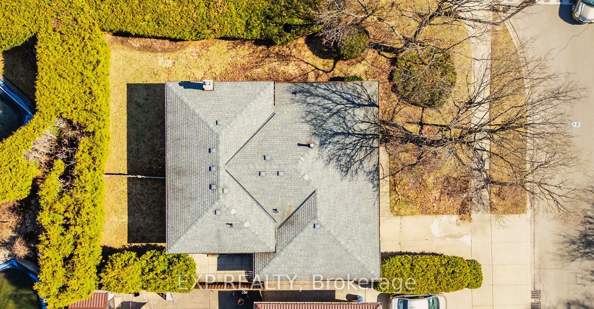 Photo 20 of Unit Lower, 100 Hadeland Avenue, Hamilton, Fessenden — HOMEH