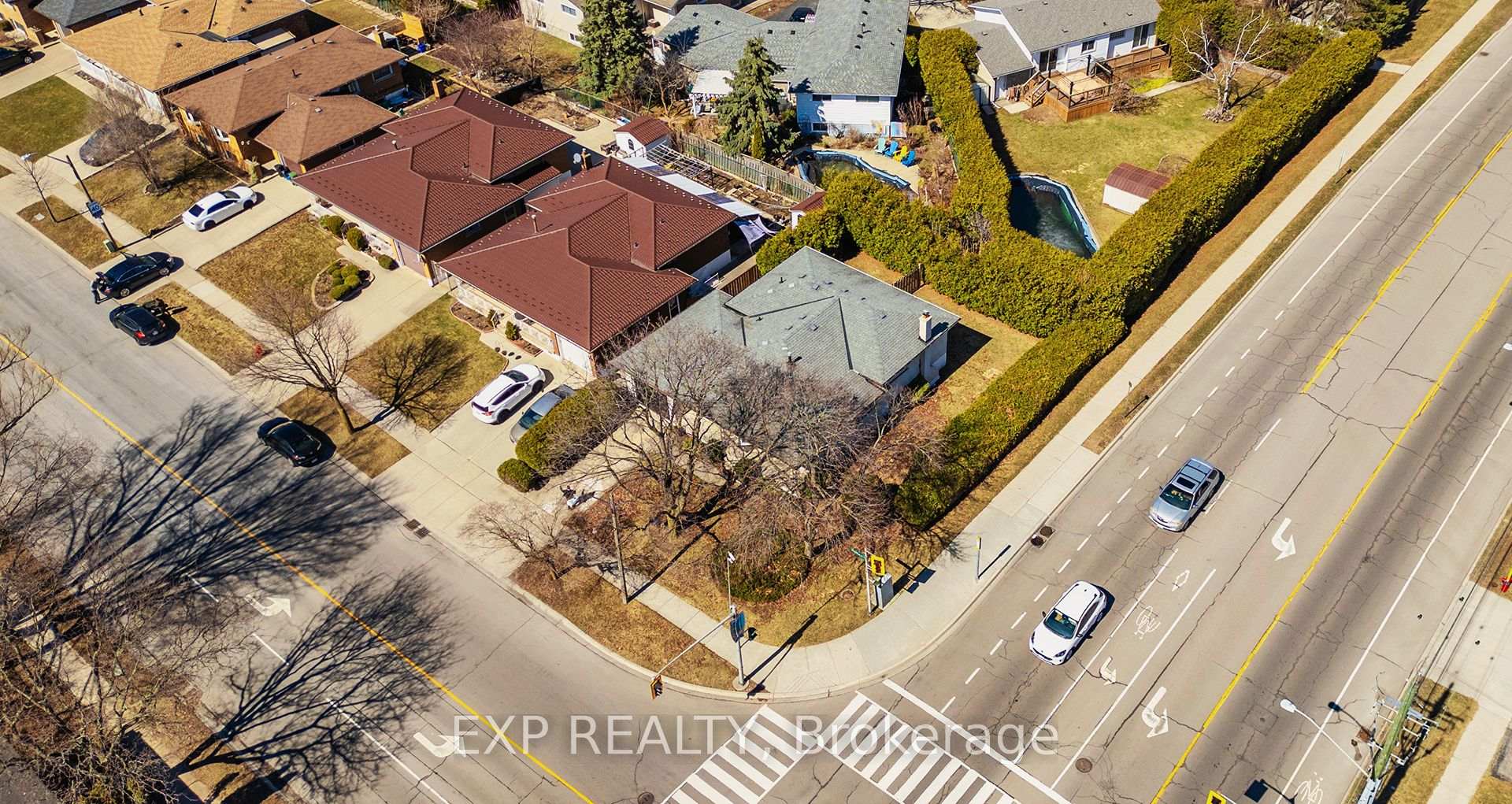 Photo 21 of Unit Lower, 100 Hadeland Avenue, Hamilton, Fessenden — HOMEH