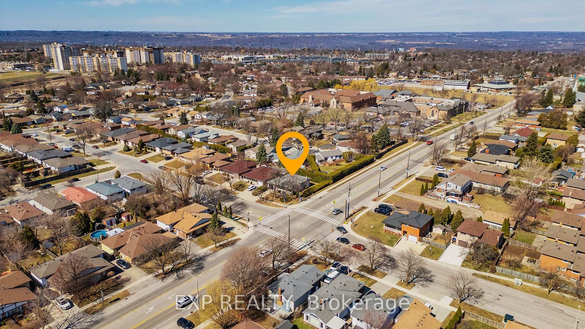 Photo 22 of Unit Lower, 100 Hadeland Avenue, Hamilton, Fessenden — HOMEH