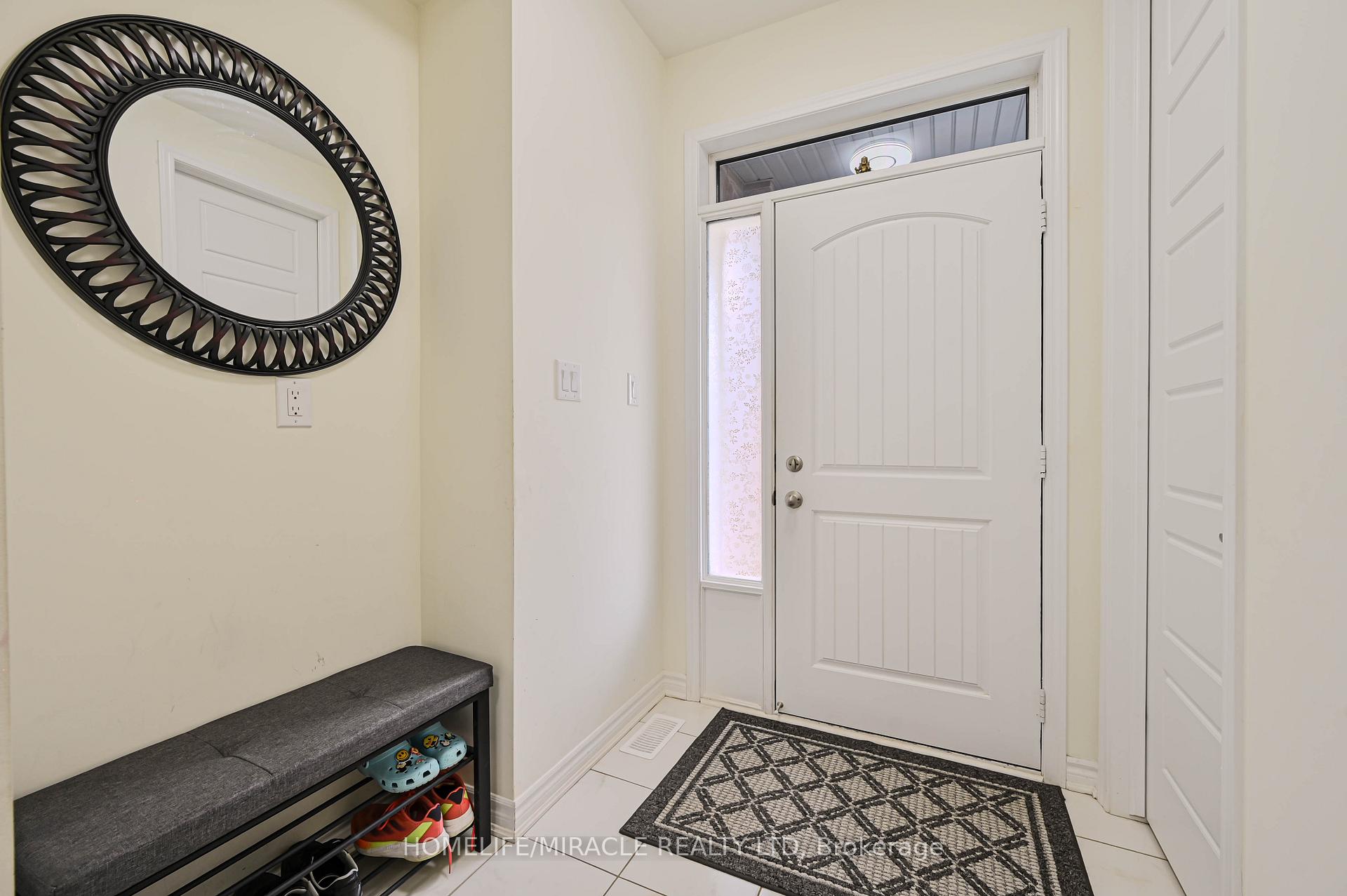 Photo 4 of 896 Sumac Crescent, Milton, Cobban — HOMEH