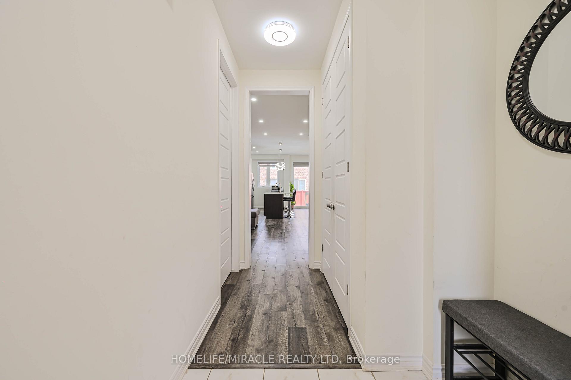 Photo 5 of 896 Sumac Crescent, Milton, Cobban — HOMEH