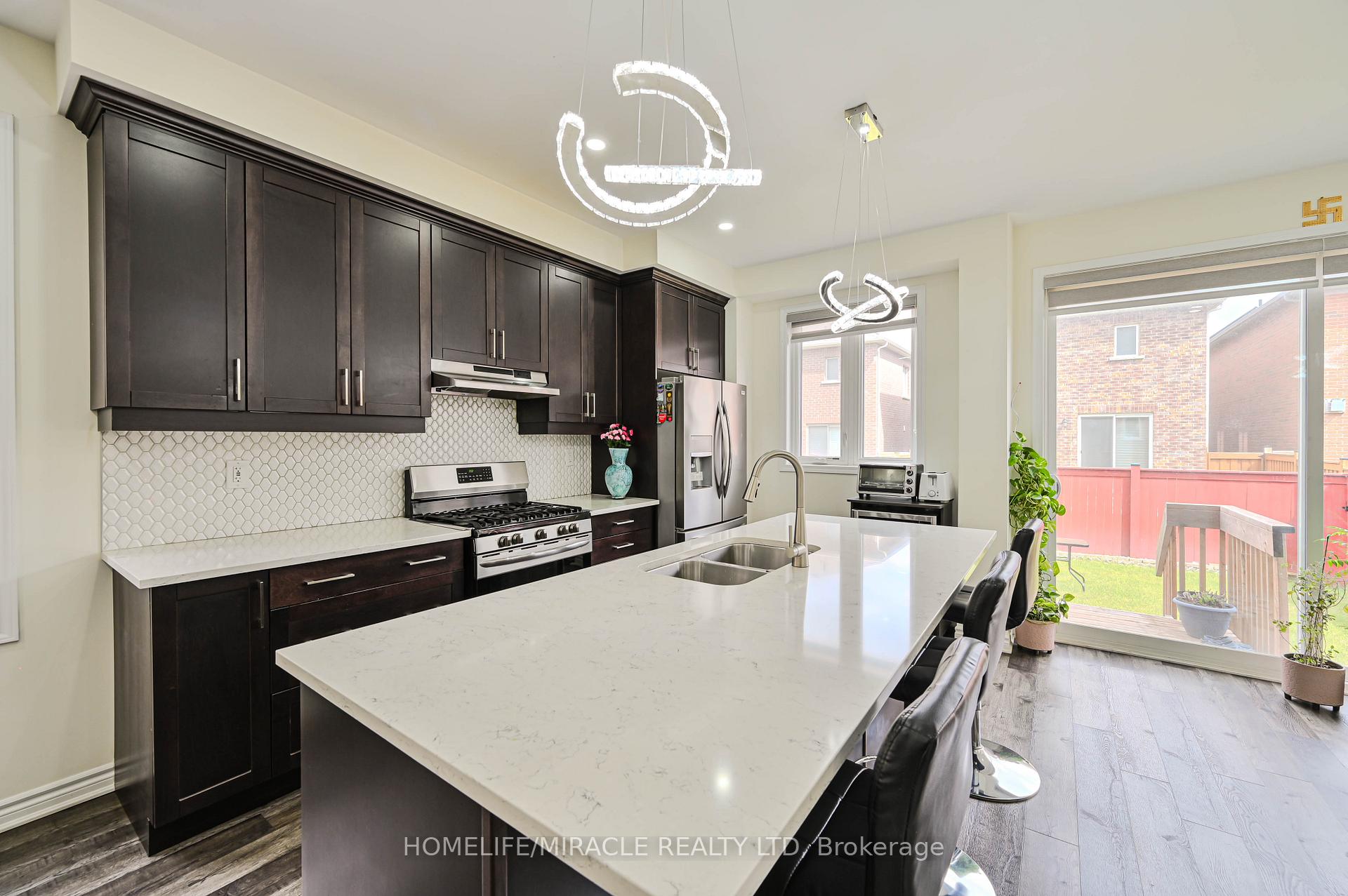 Photo 22 of 896 Sumac Crescent, Milton, Cobban — HOMEH