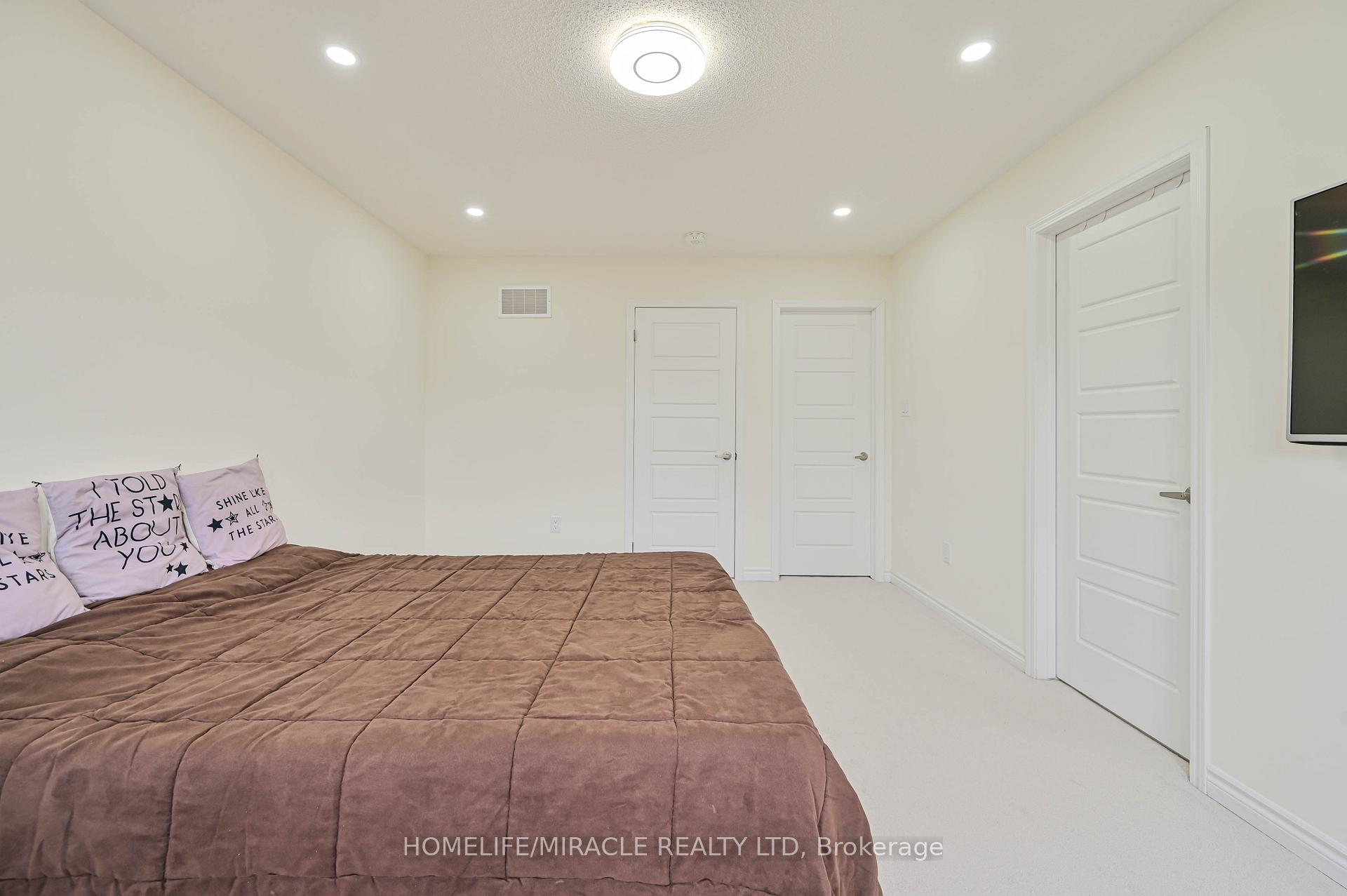 Photo 32 of 896 Sumac Crescent, Milton, Cobban — HOMEH