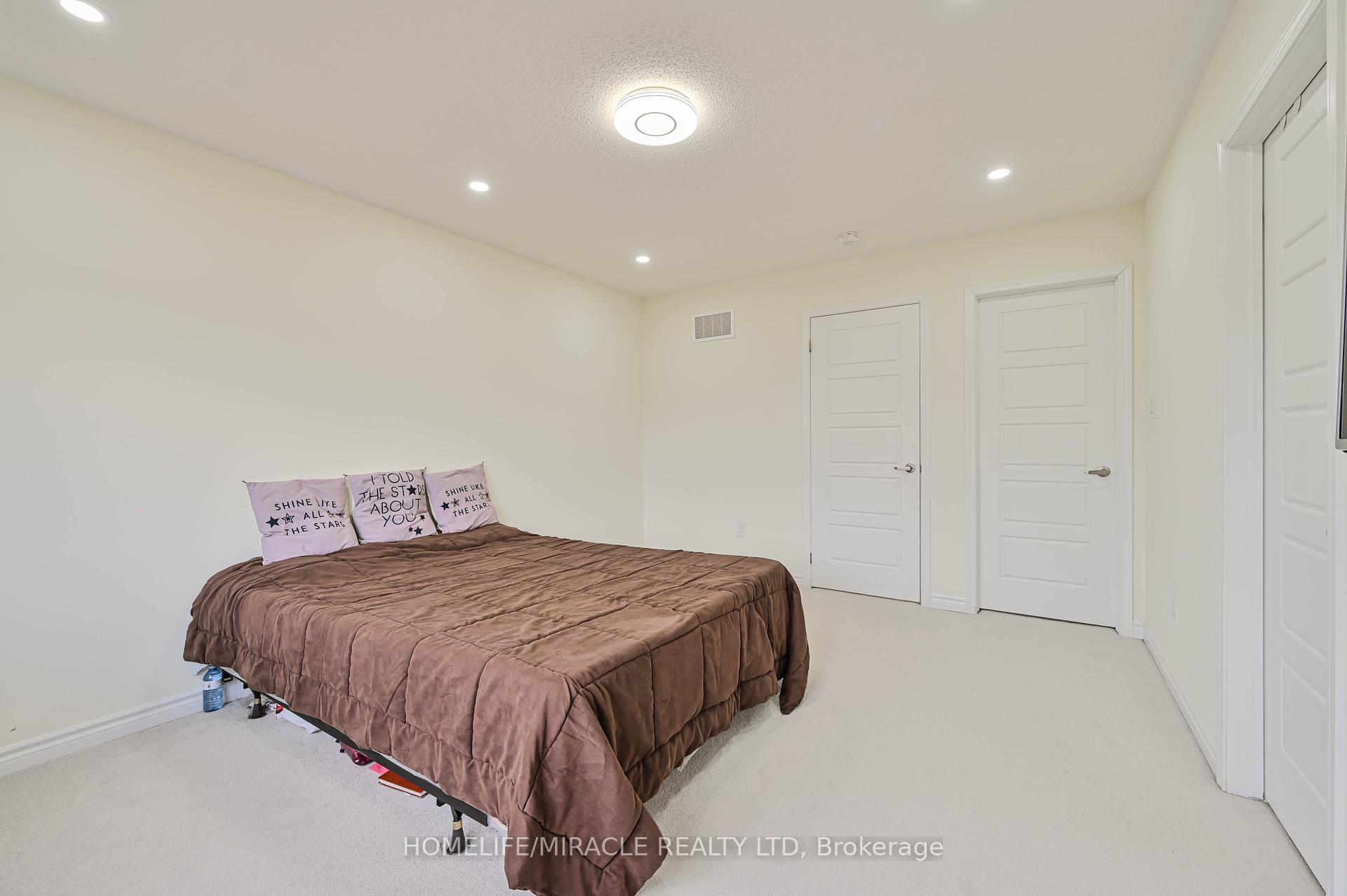 Photo 33 of 896 Sumac Crescent, Milton, Cobban — HOMEH
