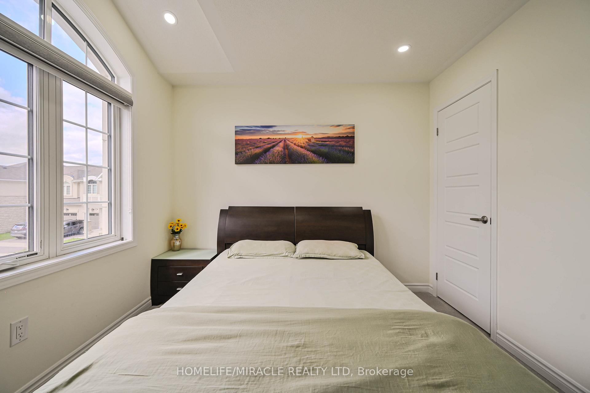 Photo 40 of 896 Sumac Crescent, Milton, Cobban — HOMEH