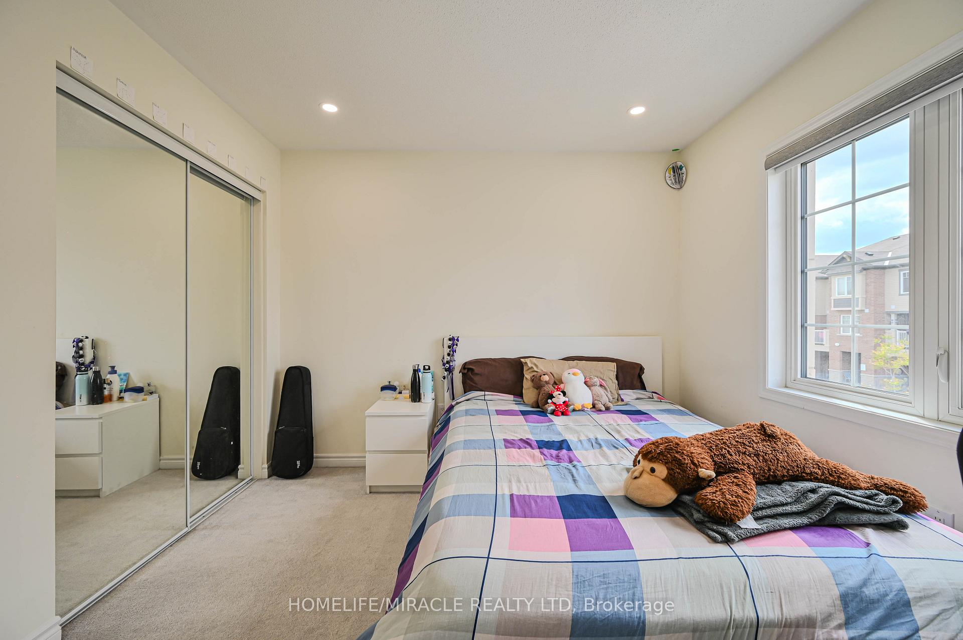 Photo 42 of 896 Sumac Crescent, Milton, Cobban — HOMEH