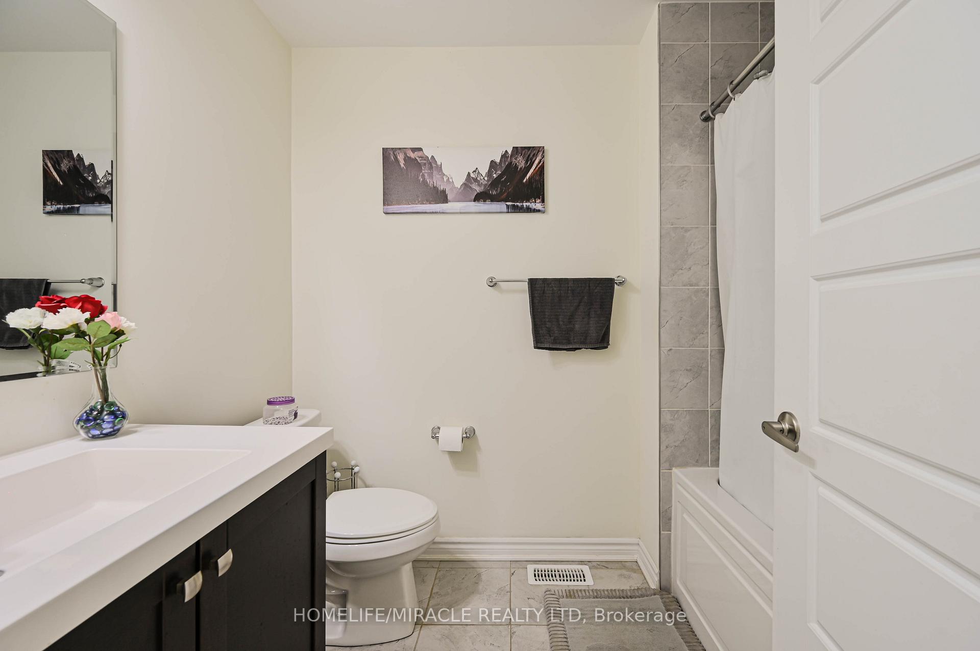 Photo 44 of 896 Sumac Crescent, Milton, Cobban — HOMEH