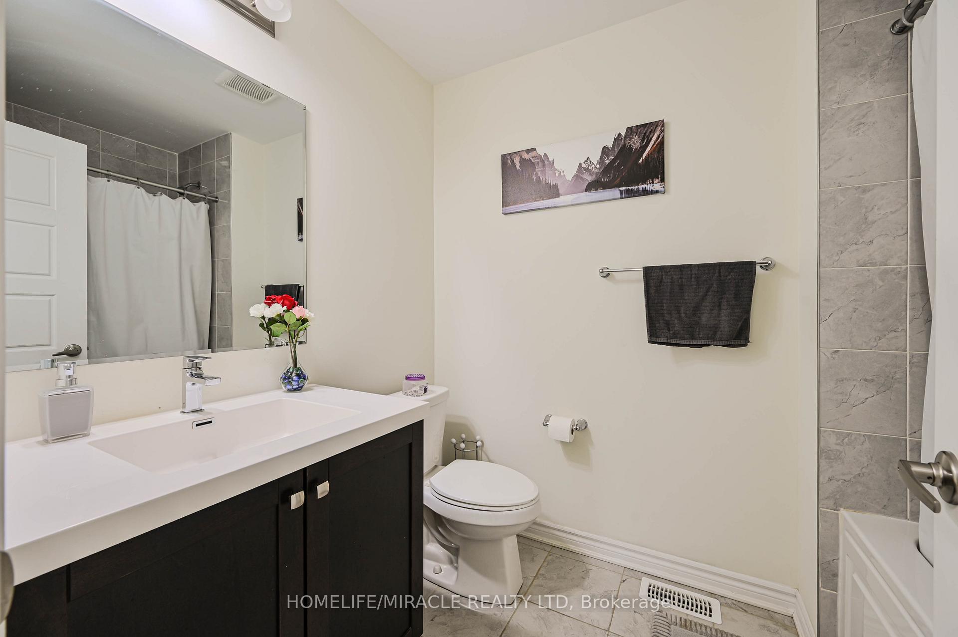 Photo 45 of 896 Sumac Crescent, Milton, Cobban — HOMEH