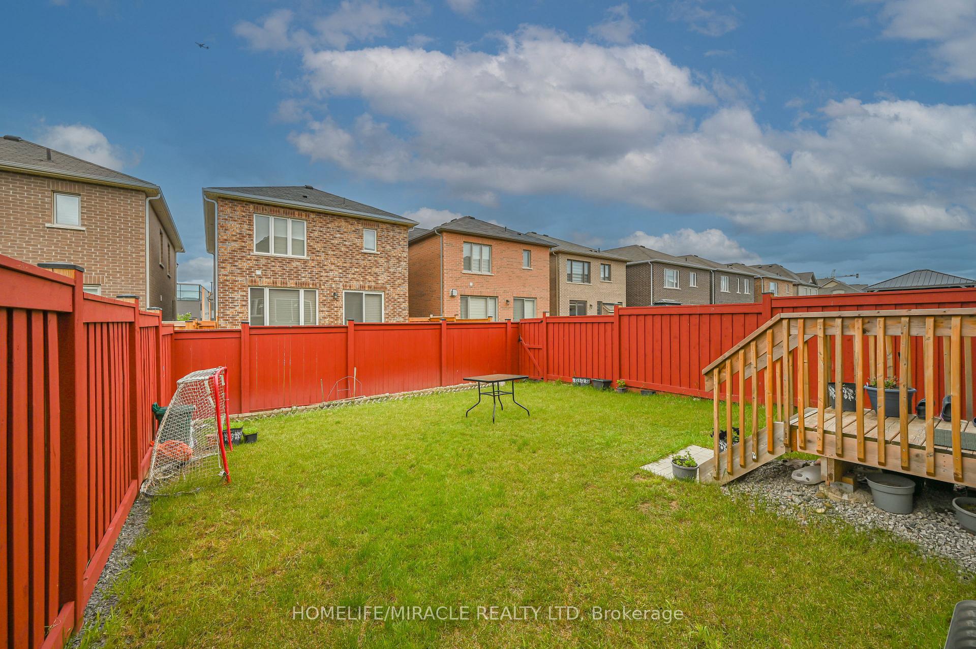 Photo 48 of 896 Sumac Crescent, Milton, Cobban — HOMEH