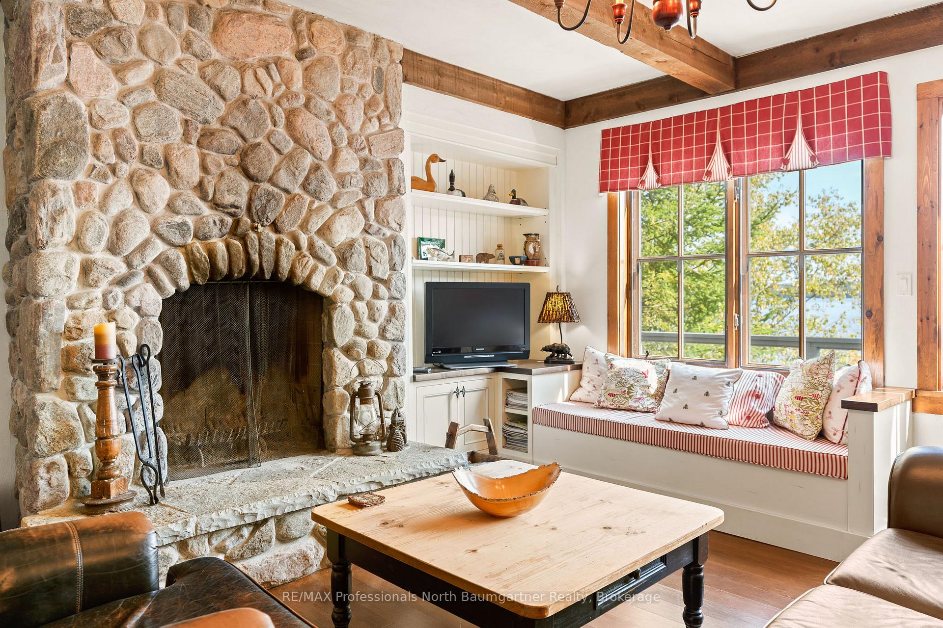 Photo 7 of 2455 Blairhampton Road, Minden Hills, Minden — HOMEH
