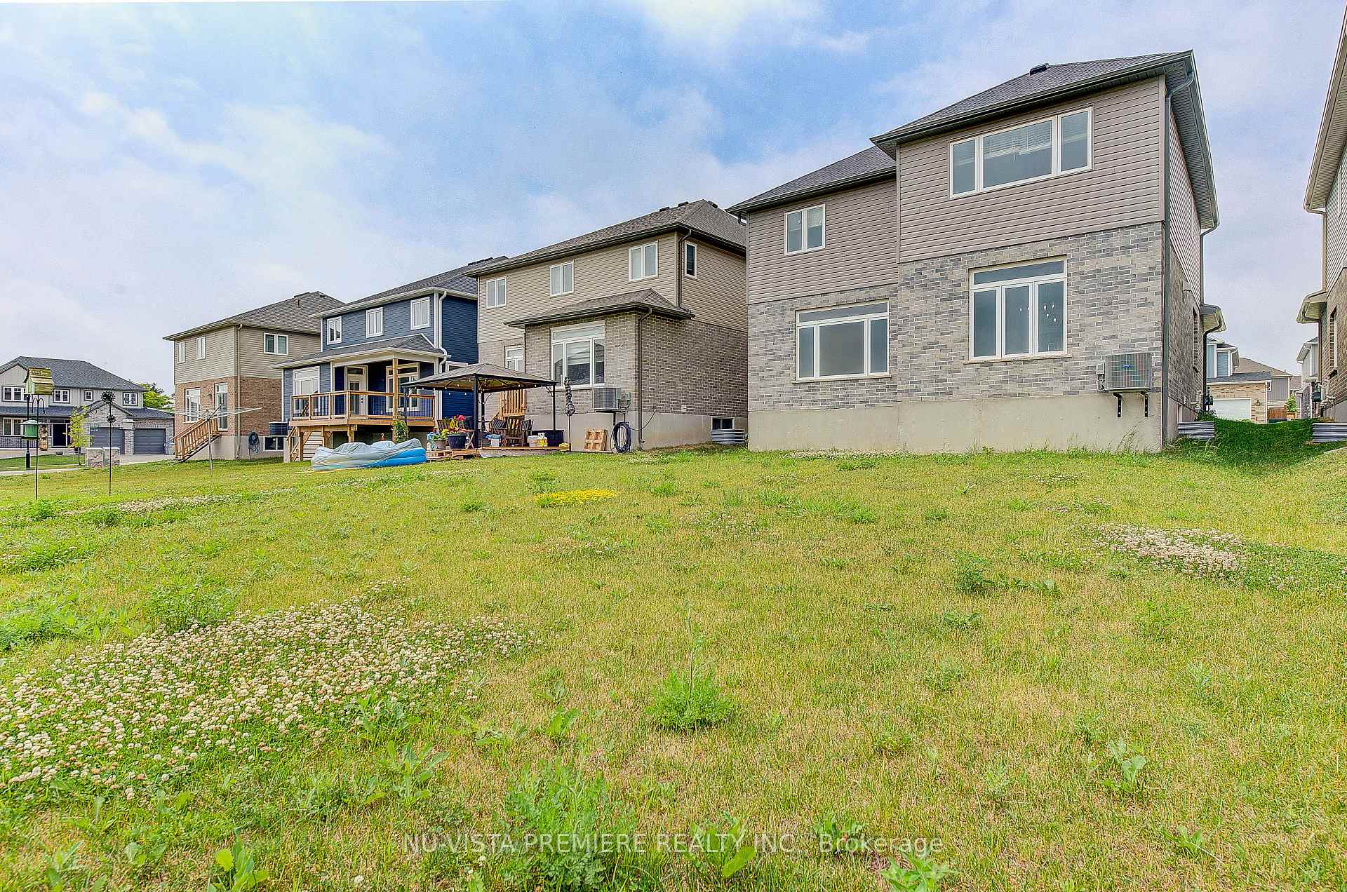 Photo 39 of 20 Basil Crescent, Middlesex Centre, Ilderton — HOMEH