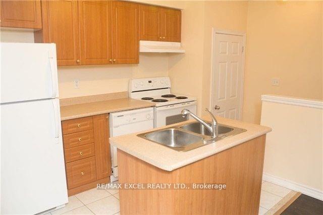Photo 4 of 7 Innisvale Drive, Markham, Cornell — HOMEH