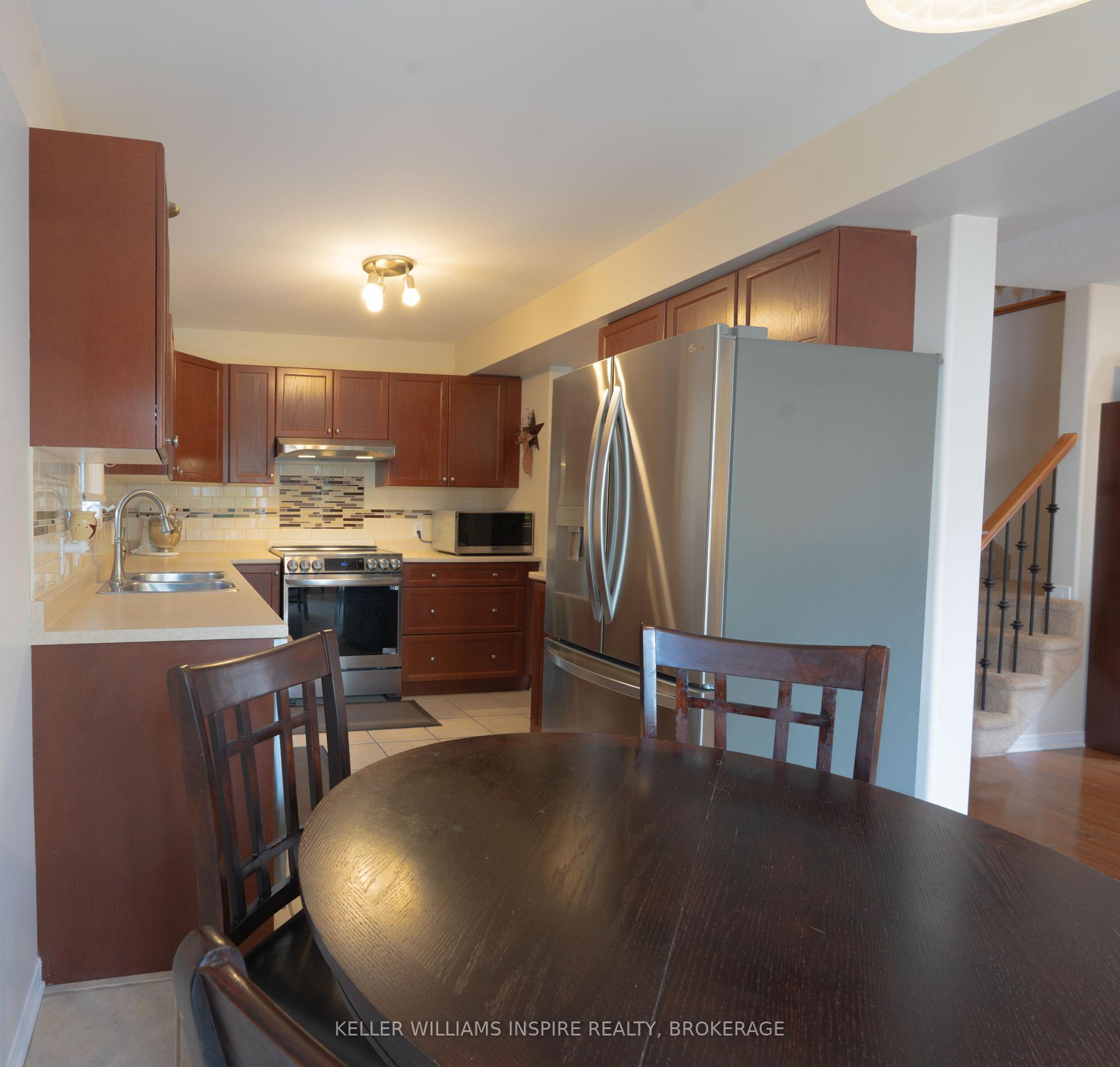 Photo 7 of 795 Lotus Avenue, Kingston, Kingston East (Incl Barret Crt) — HOMEH