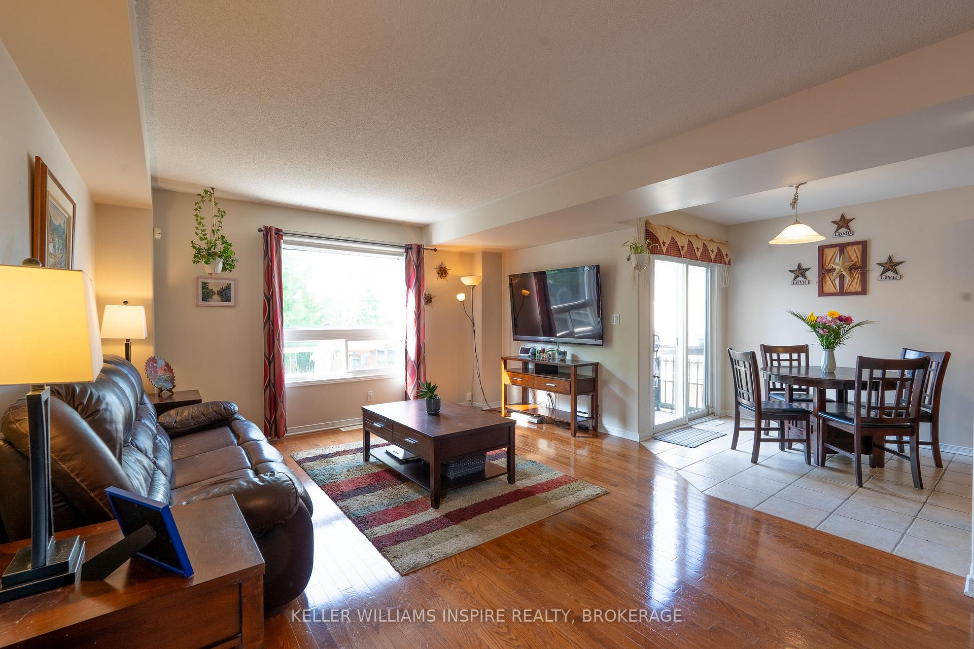 Photo 11 of 795 Lotus Avenue, Kingston, Kingston East (Incl Barret Crt) — HOMEH