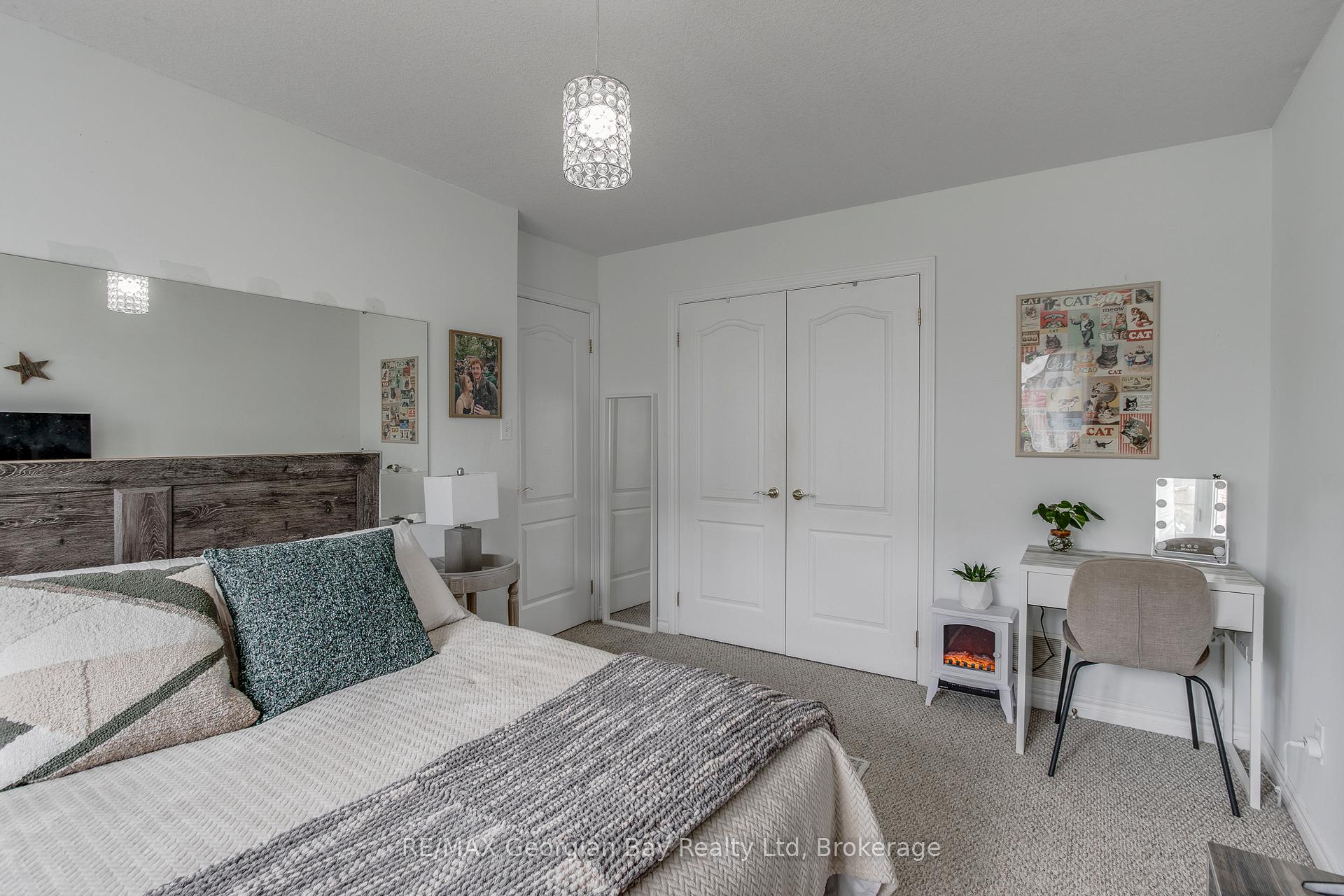 Photo 15 of 1085 Whitney Crescent, Midland — HOMEH