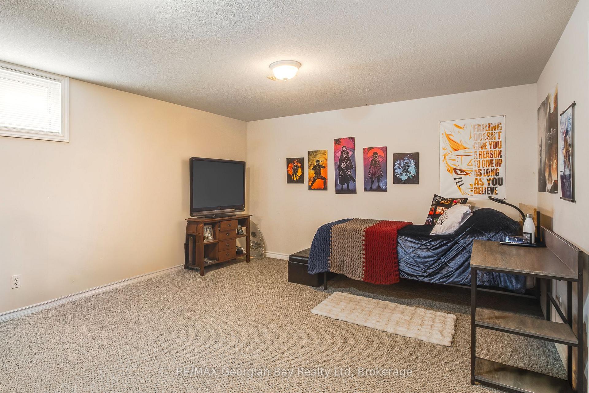 Photo 21 of 1085 Whitney Crescent, Midland — HOMEH