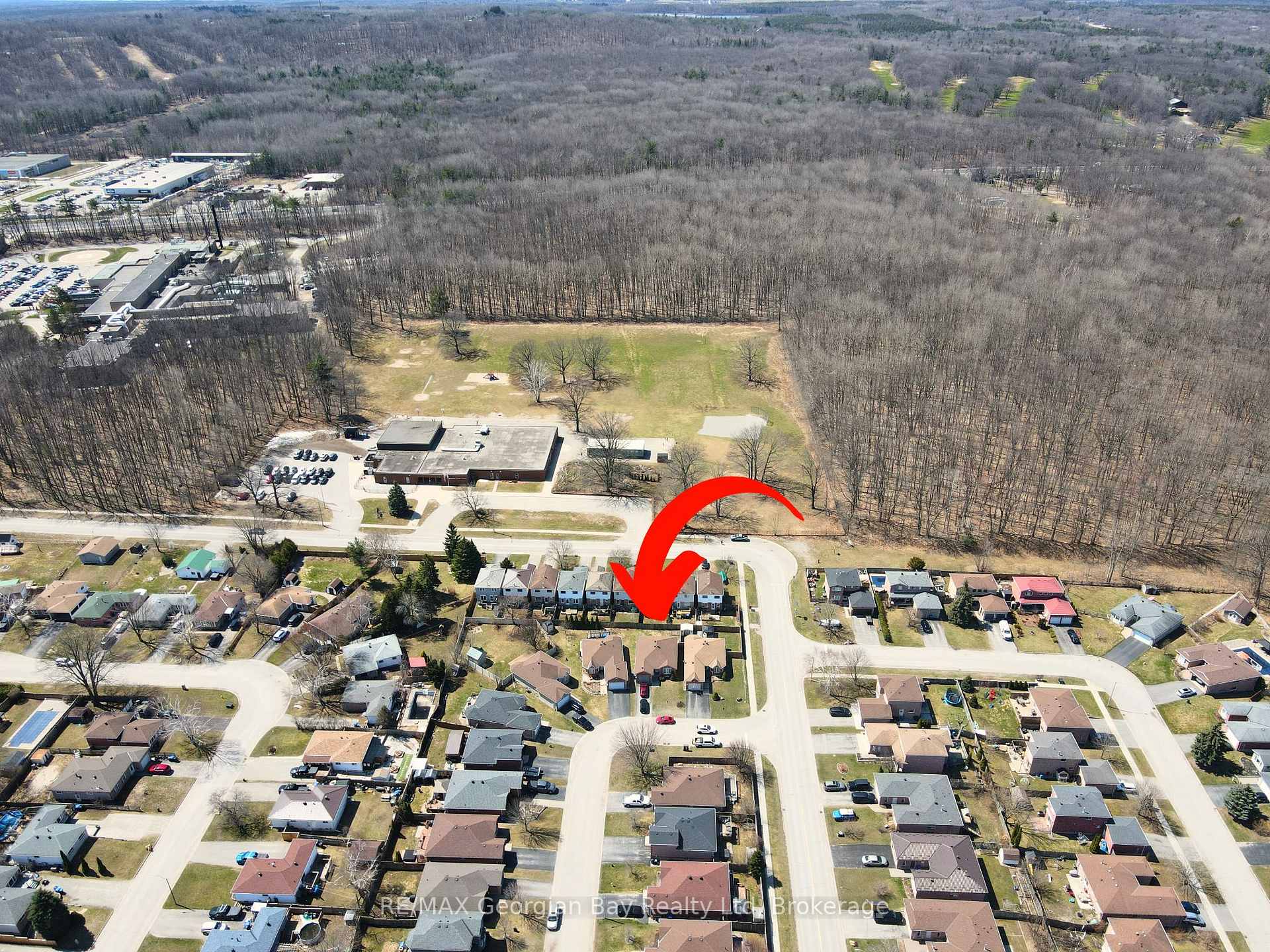 Photo 29 of 1085 Whitney Crescent, Midland — HOMEH