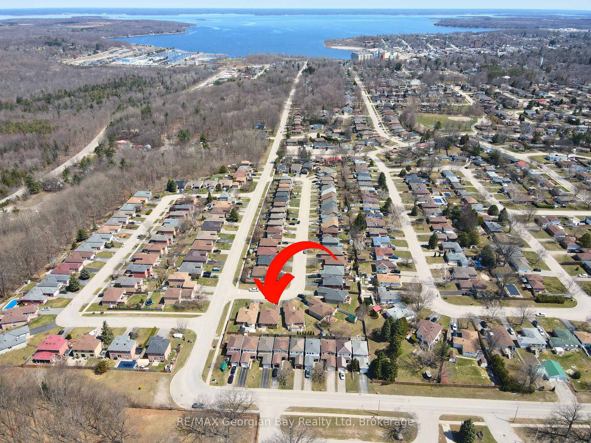 Photo 31 of 1085 Whitney Crescent, Midland — HOMEH
