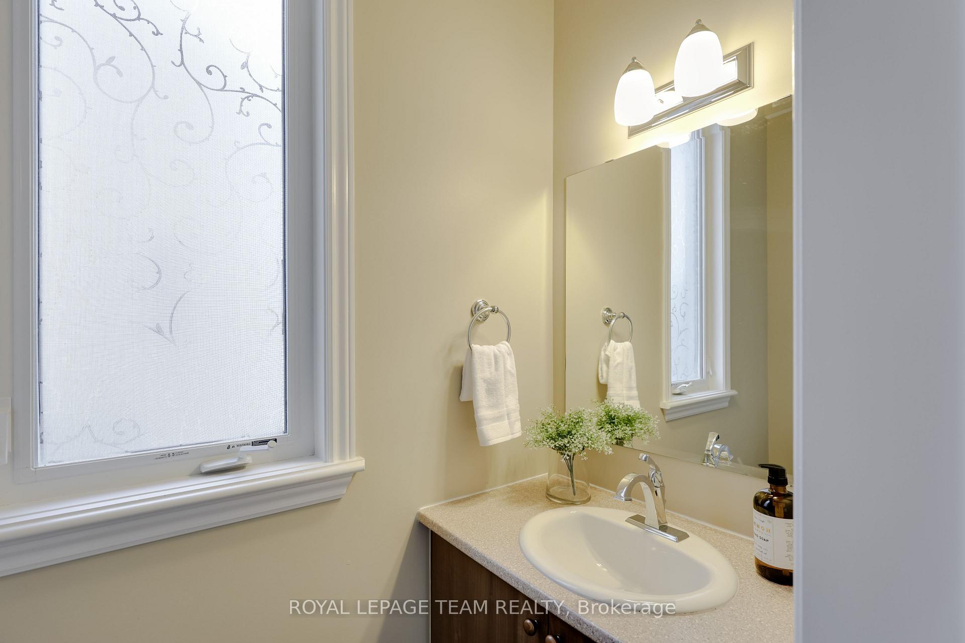 Photo 6 of 920 Fletcher Circle, Ottawa, Kanata - Kanata Lakes/Heritage Hills — HOMEH